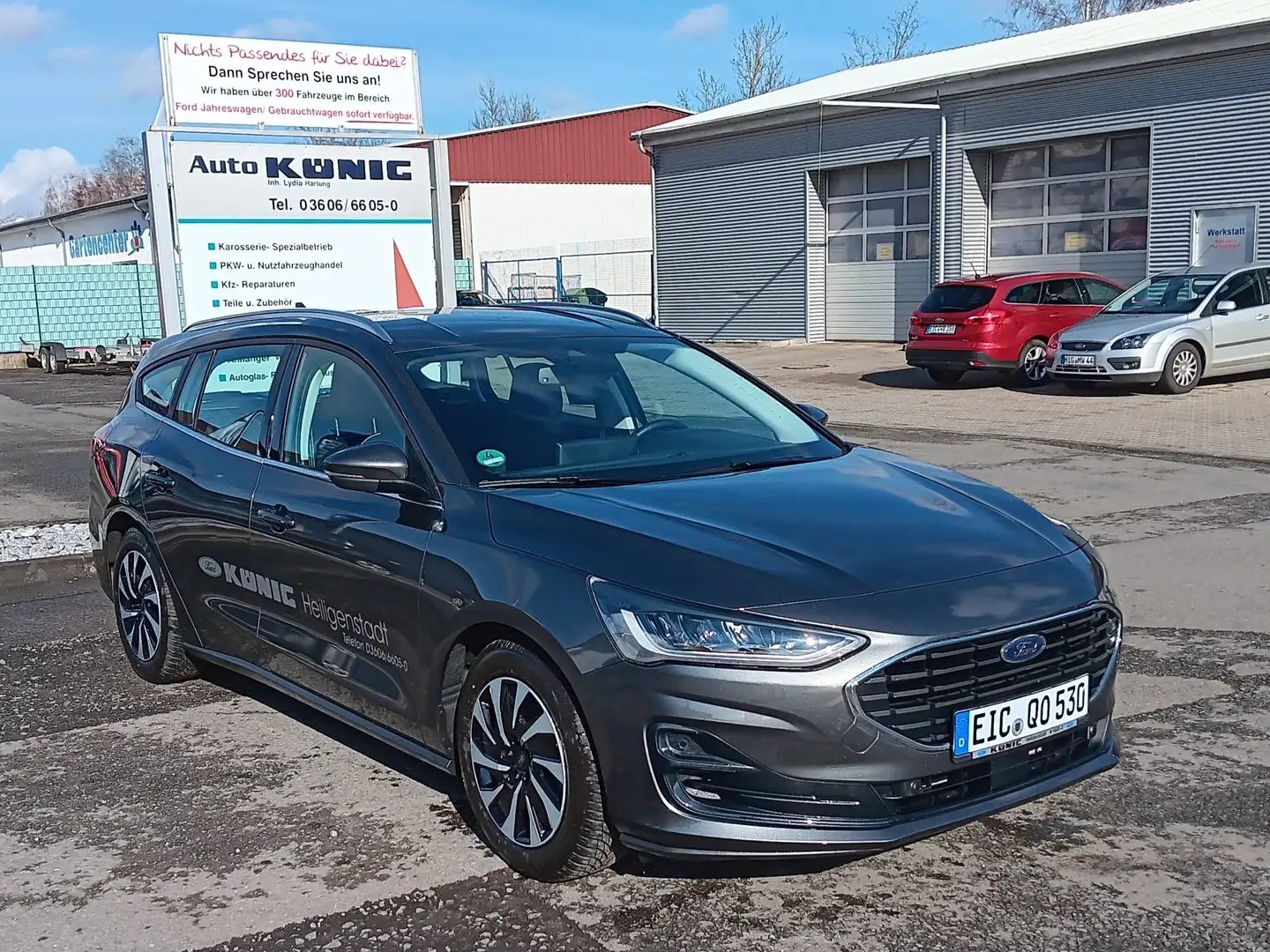 Ford Focus Titanium Grau - 1