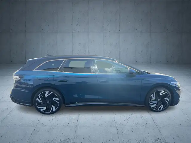 Volkswagen Id.7 view 7