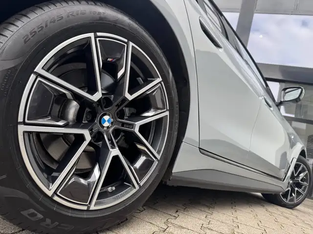 BMW I4 view 4