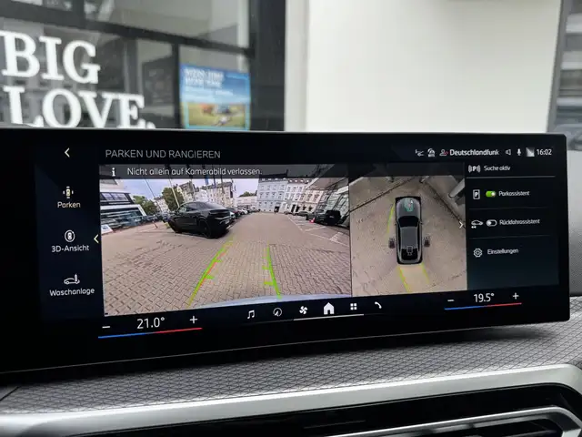BMW I4 view 10
