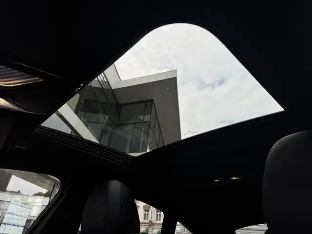 BMW I4 view 8