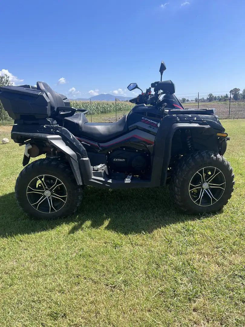 CFMOTO CForce 850 Full opt Fekete - 1