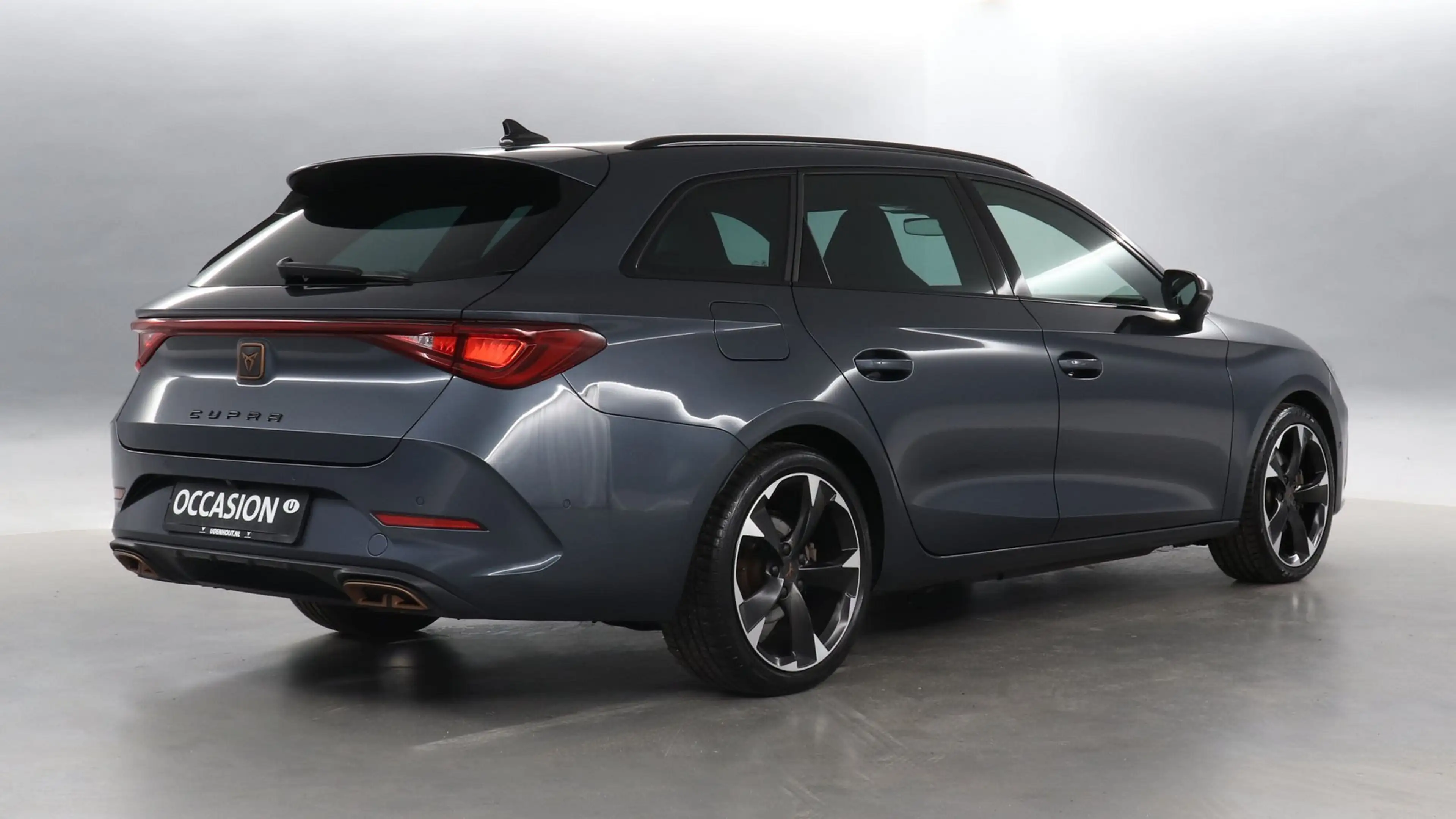 CUPRA Leon Sportstourer 1.4 e-Hybrid 204pk PHEV Adrenaline / — photo 2