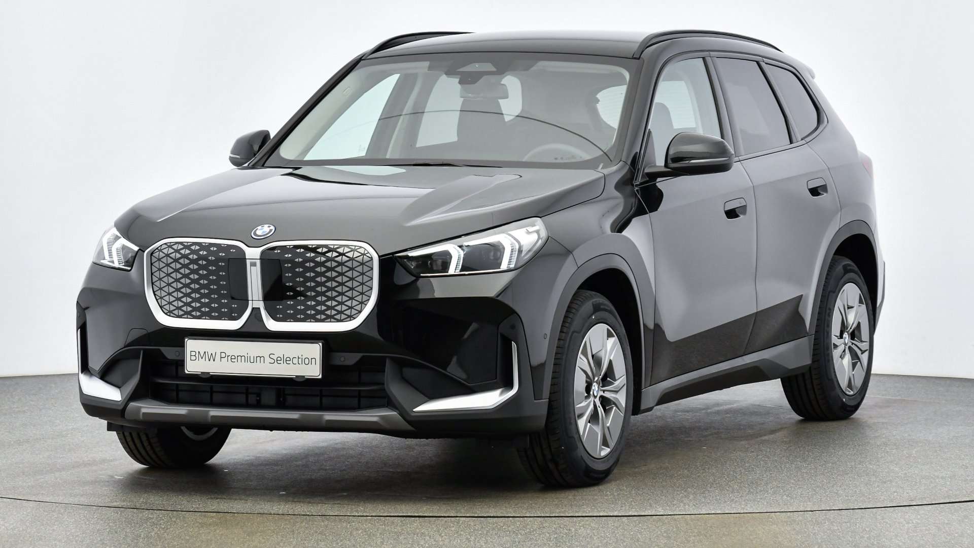 BMW iX1