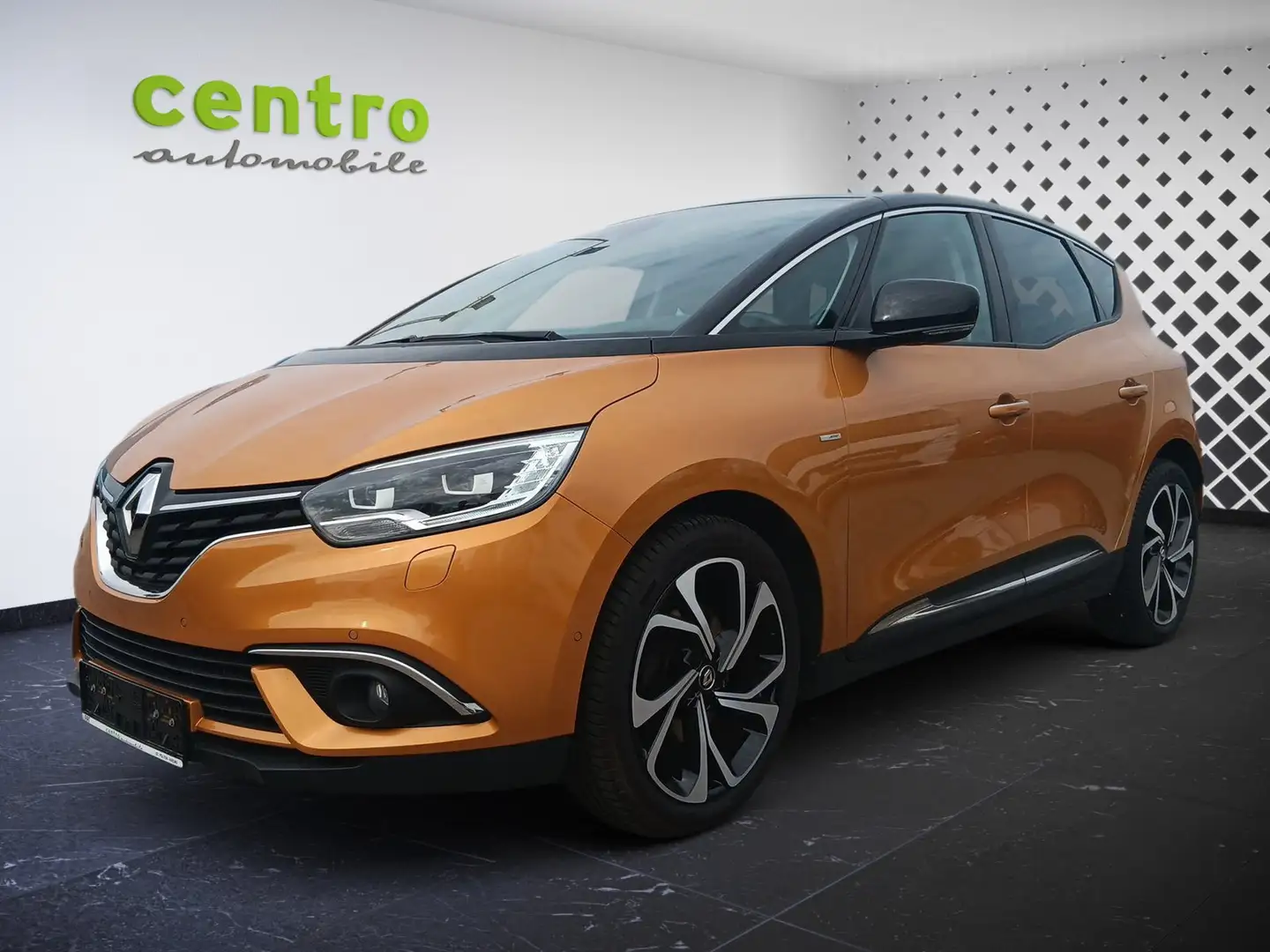 Renault Scenic BOSE Edition + WKR auf Alu Gelb - 2