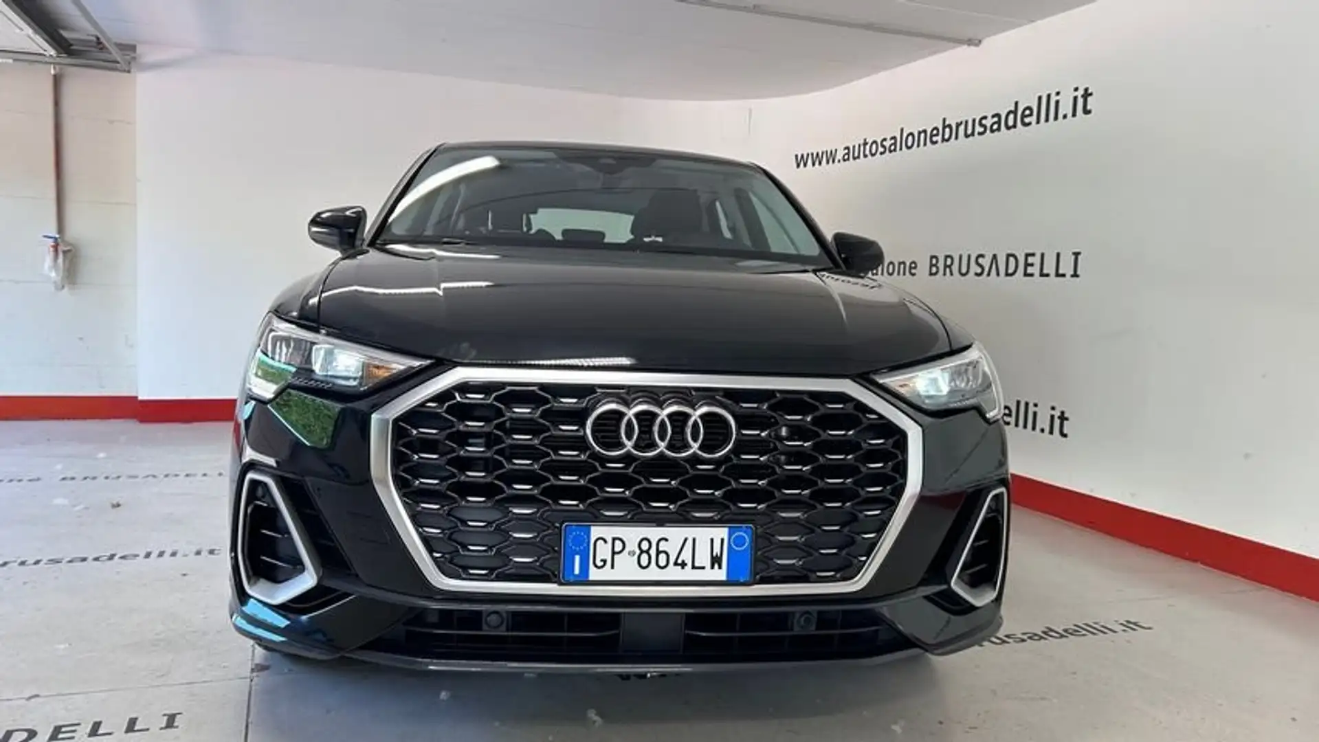 Audi Q3 35 SPB TFSI S tronic S line edition VIRTUAL COCKP Noir - 2