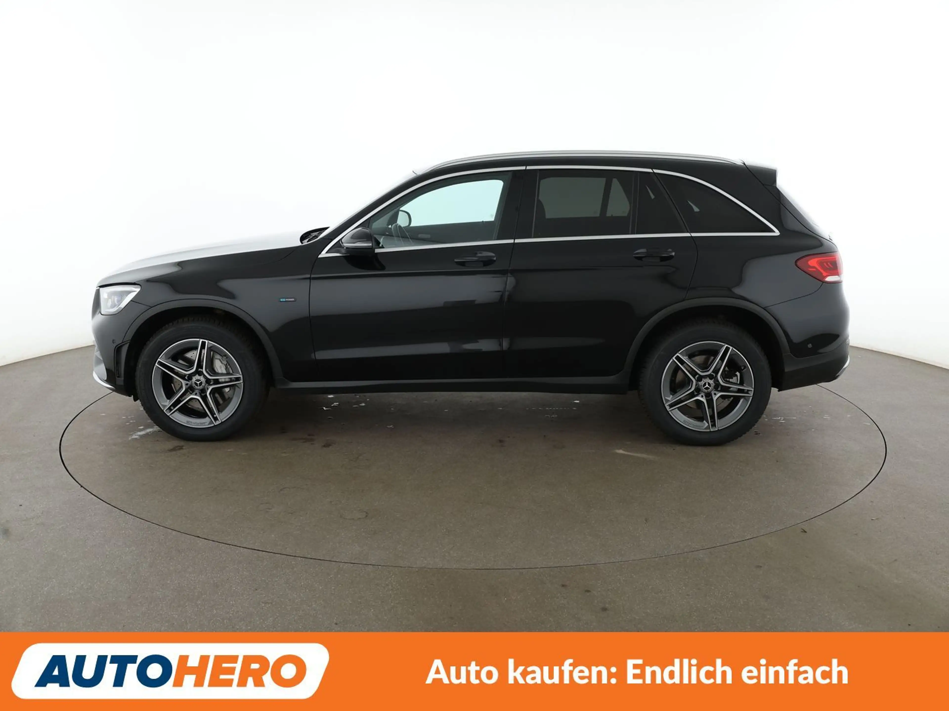 Mercedes-Benz GLC 300 GLC 300e 4Matic AMG Line Aut.*NAVI*LED*TEMPO* — photo 3
