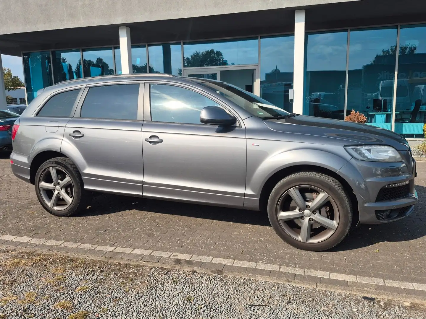 Audi Q7 3.0 TDI S-Line quattro 7 Sitze Leder Bi-Xenon Gris - 1