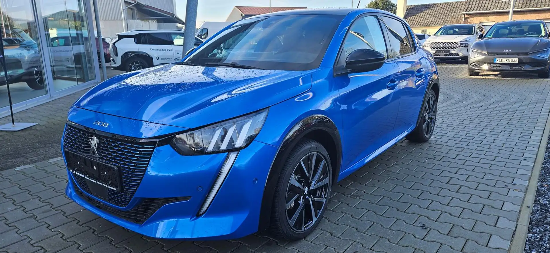 Peugeot e-208 GTPack Batterie digit. Cockpit SHZ Kamera Bleu - 1