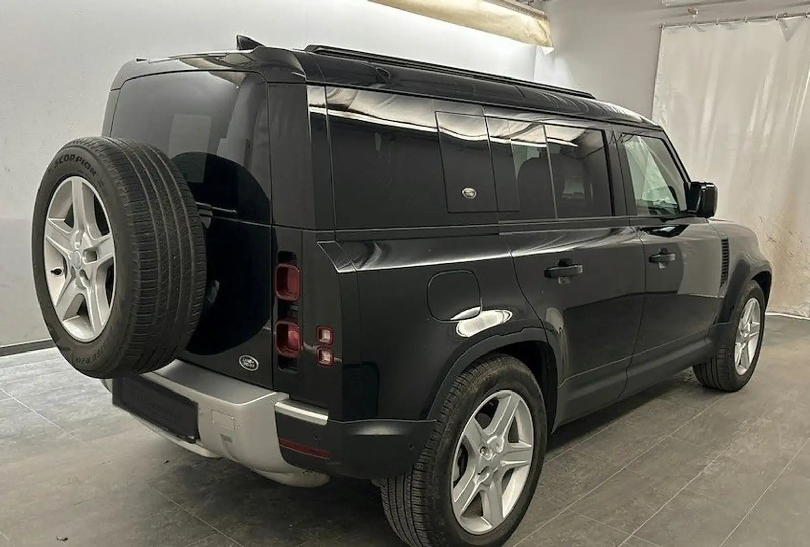Land Rover Defender 110 SE # AHK # Panorama Schiebedach Noir - 2