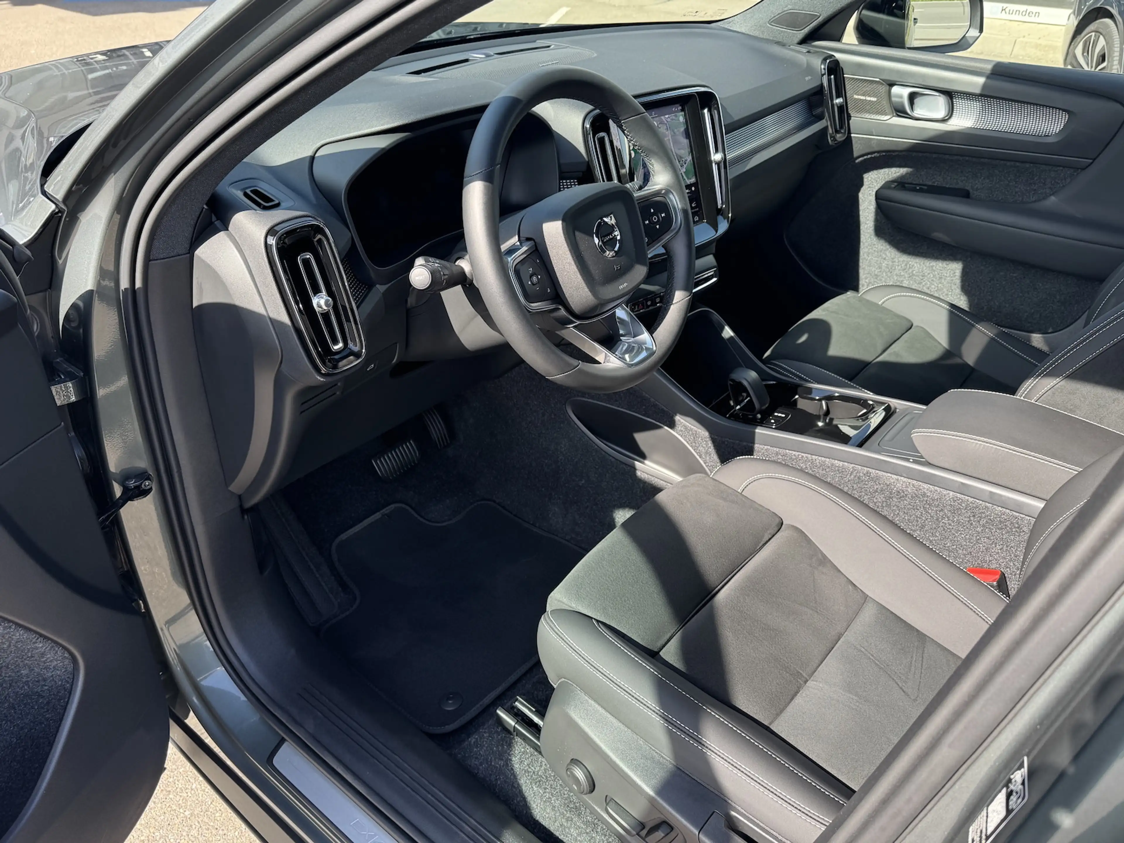 Volvo EX40 2WD*Plus Dark*Ex.Range*NP 67.240*82kWh*AHK — photo 7