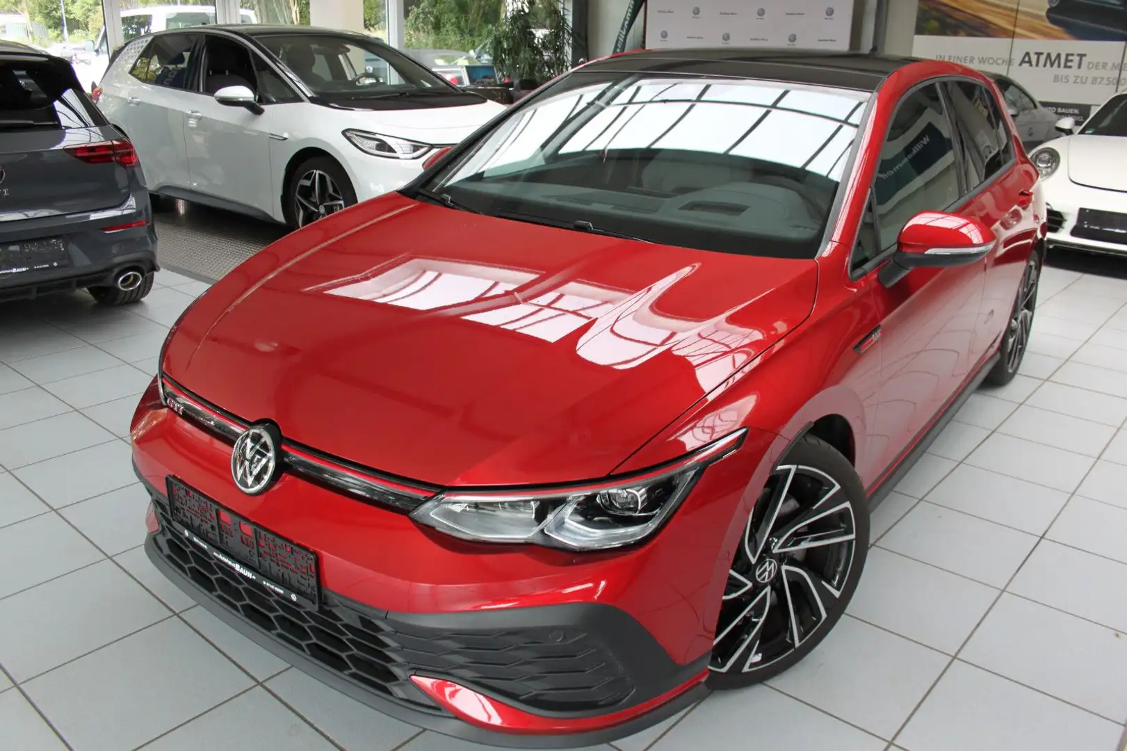 Volkswagen Golf VIII Lim./GTI/CLUBSP/DSG/PANO/LEDER/DCC/PRO Rot - 1