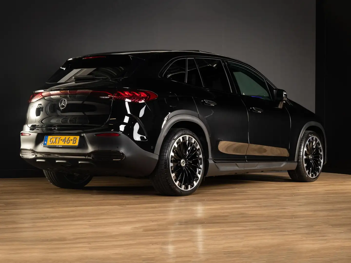 Mercedes-Benz EQE SUV 350+ Sport Edition 96 kWh Premium | Panorama dak Negru - 2