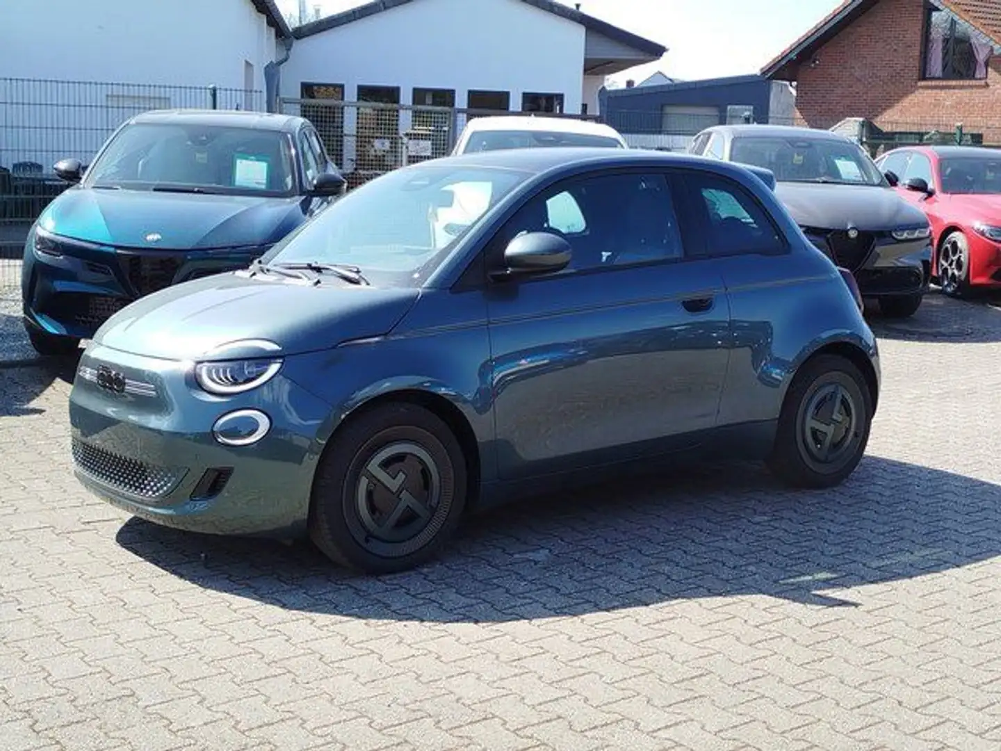 Fiat 500e Giorgio Armani Verde - 1