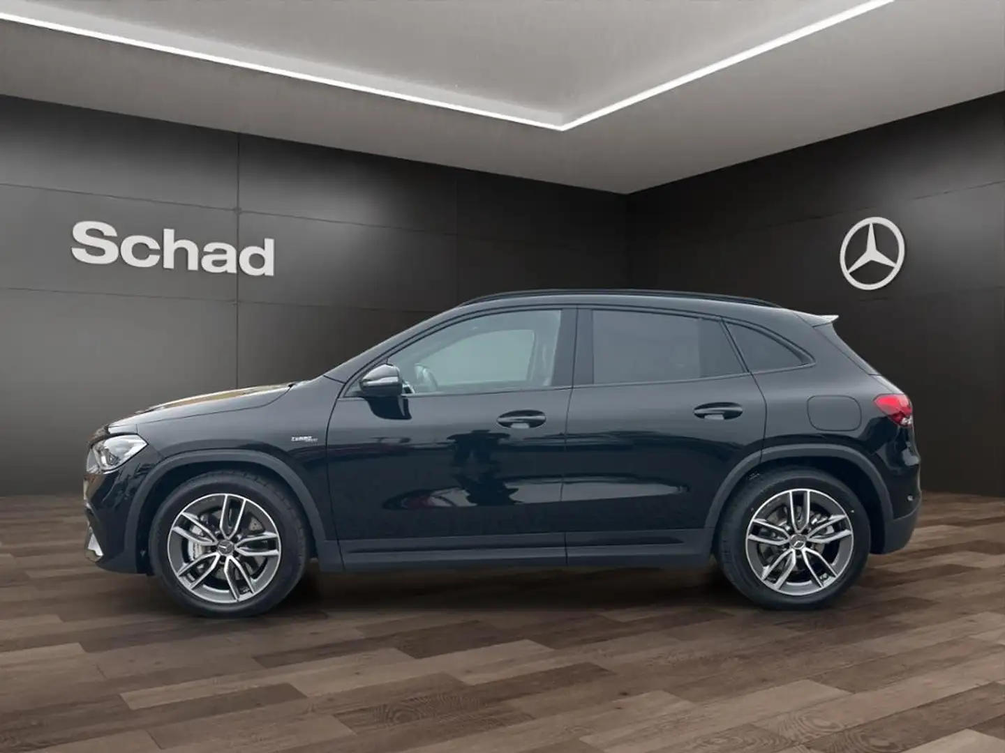 Mercedes-Benz GLA 35 AMG AMG GLA 35 4M +MBUX+MULTIBEAM+PANO+KAM+ Чорний - 2