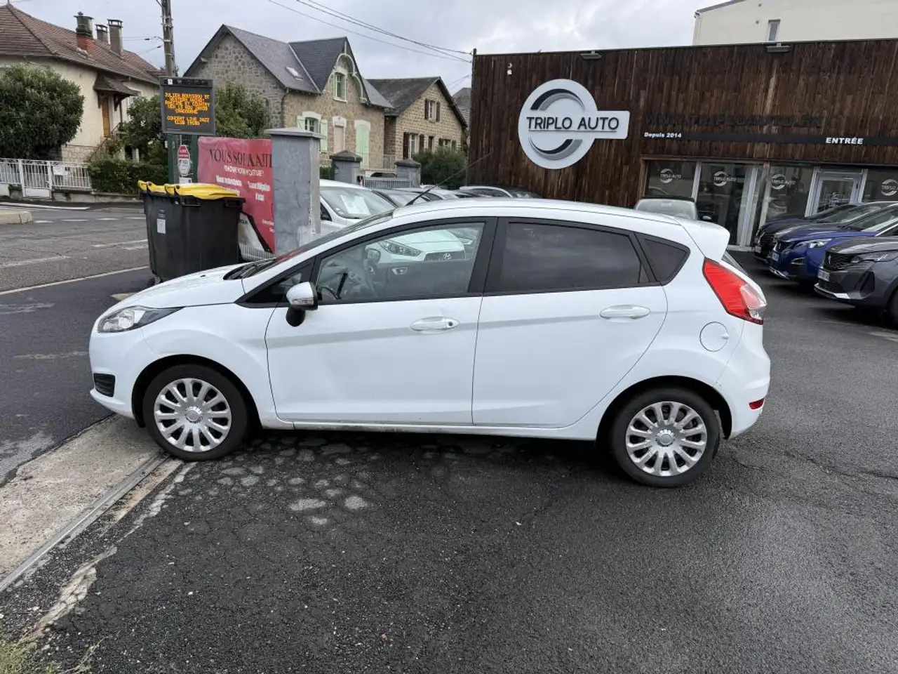 Ford Fiesta 5 portes — photo 2