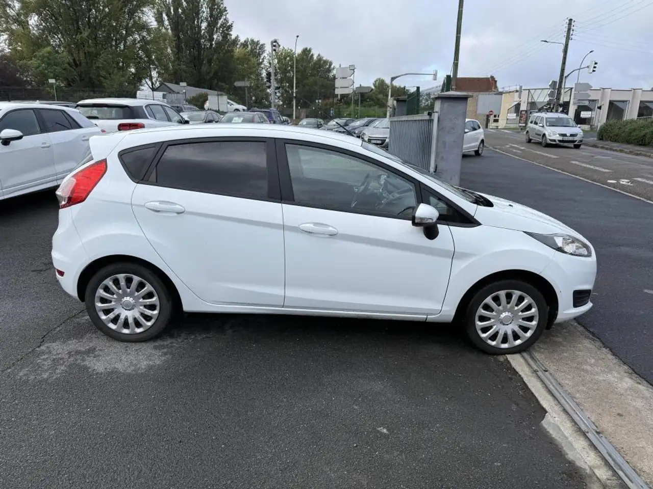 Ford Fiesta 5 portes — photo 6