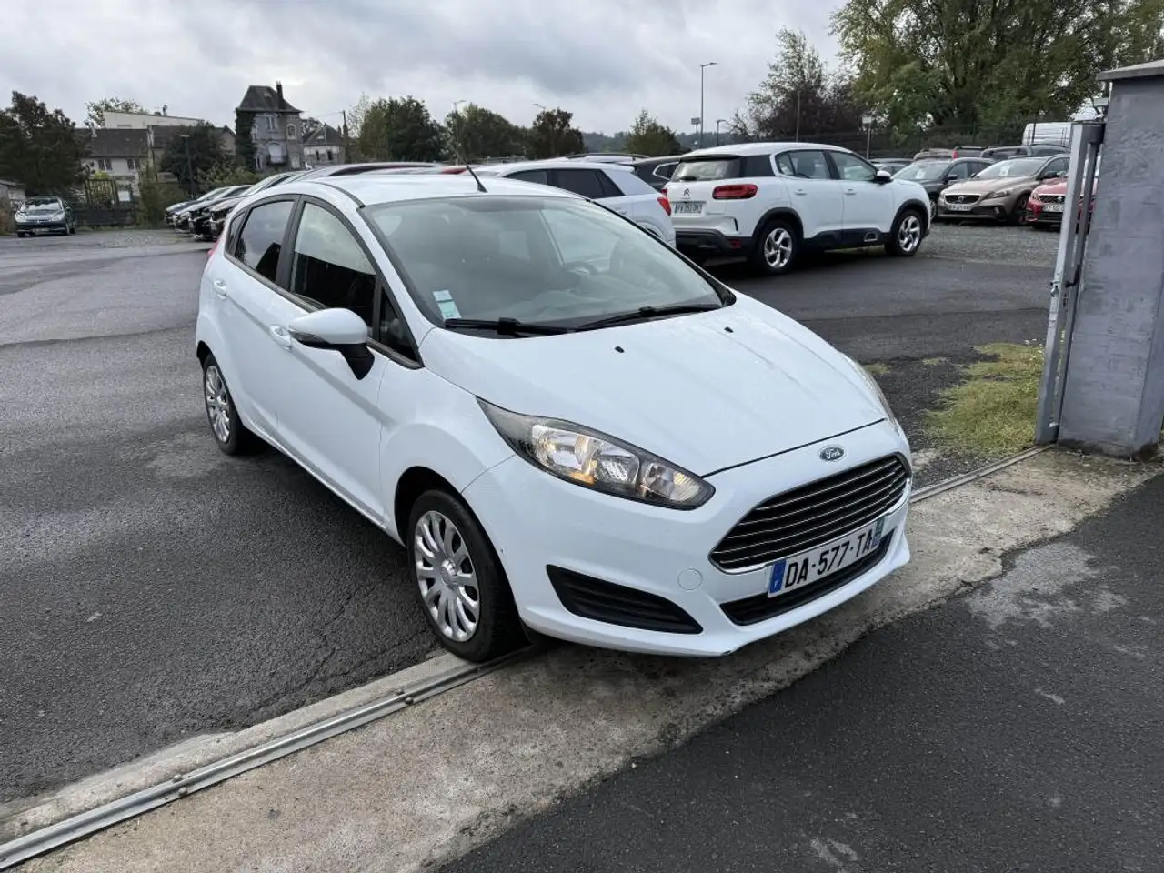 Ford Fiesta 5 portes — photo 7