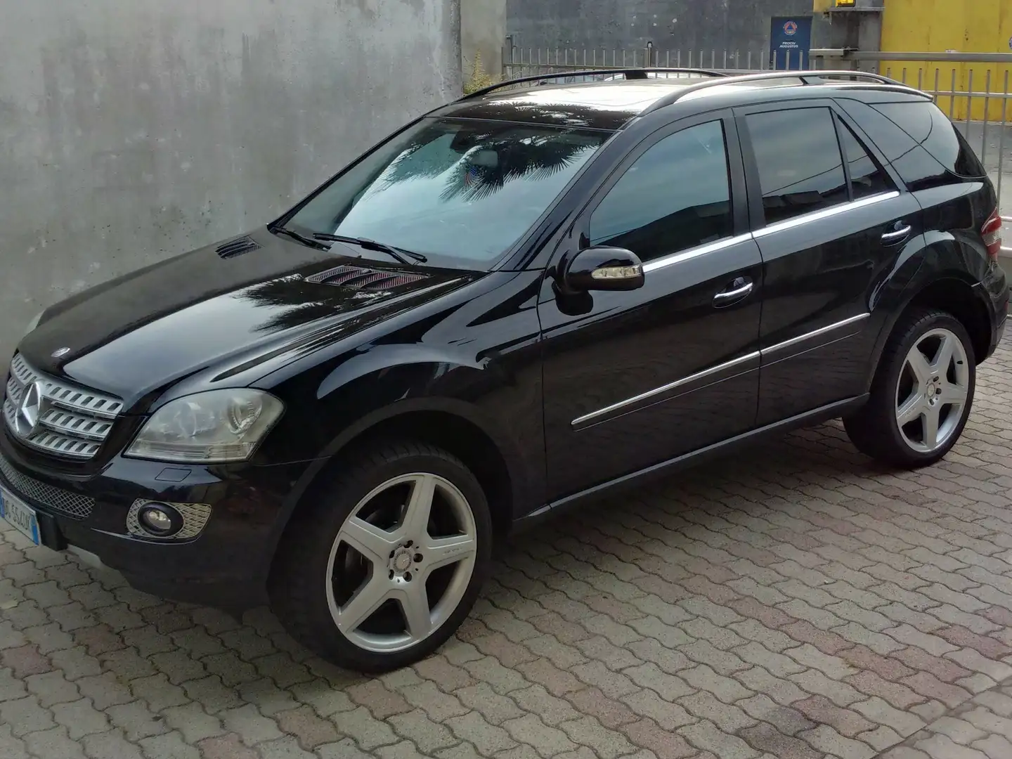 Mercedes-Benz ML 320 Classe M - W164 cdi Sport auto Nero - 2