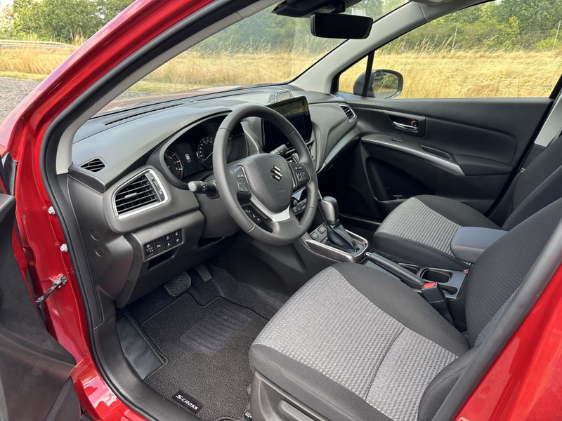 Suzuki S-Cross 1.4 Boosterjet Hybrid AT Comfort — photo 14