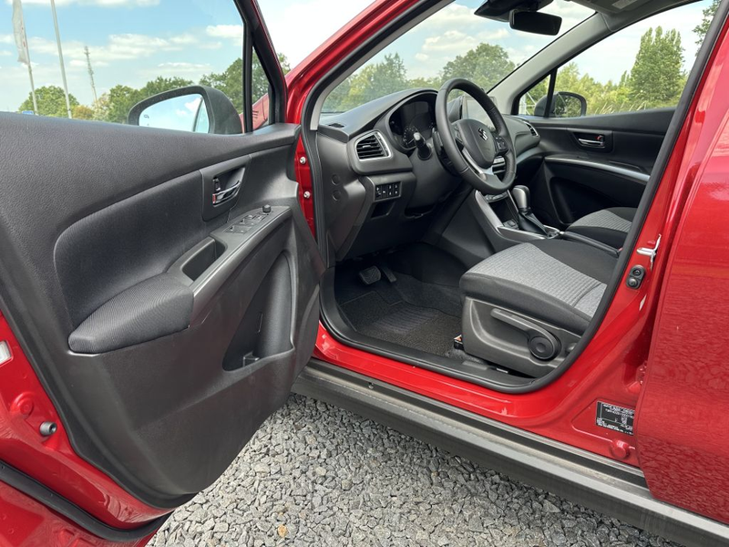 Suzuki S-Cross 1.4 Boosterjet Hybrid AT Comfort — photo 12