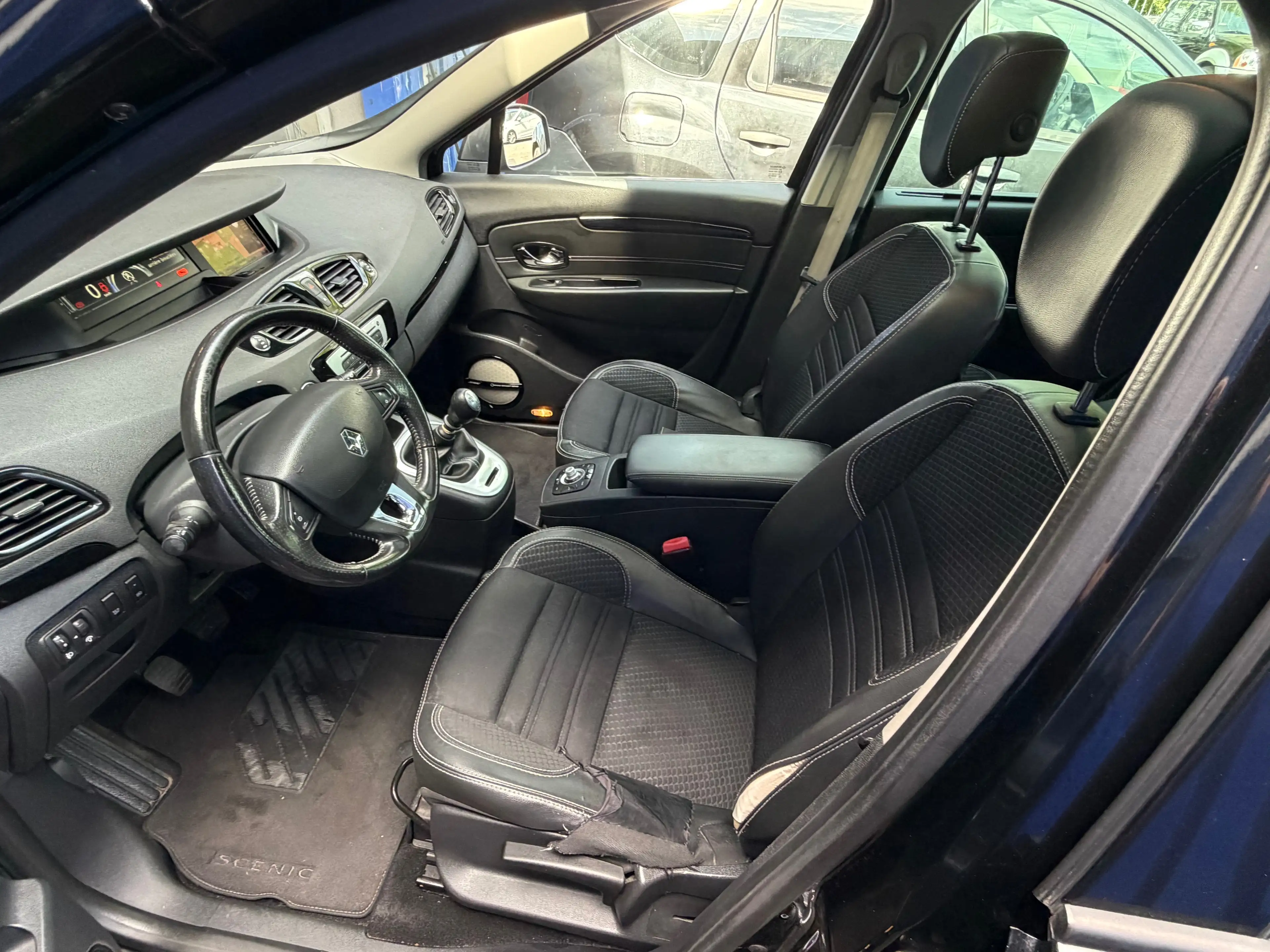 Renault Scenic Scenic 1.2 TCe Energy Bose Edition — photo 12
