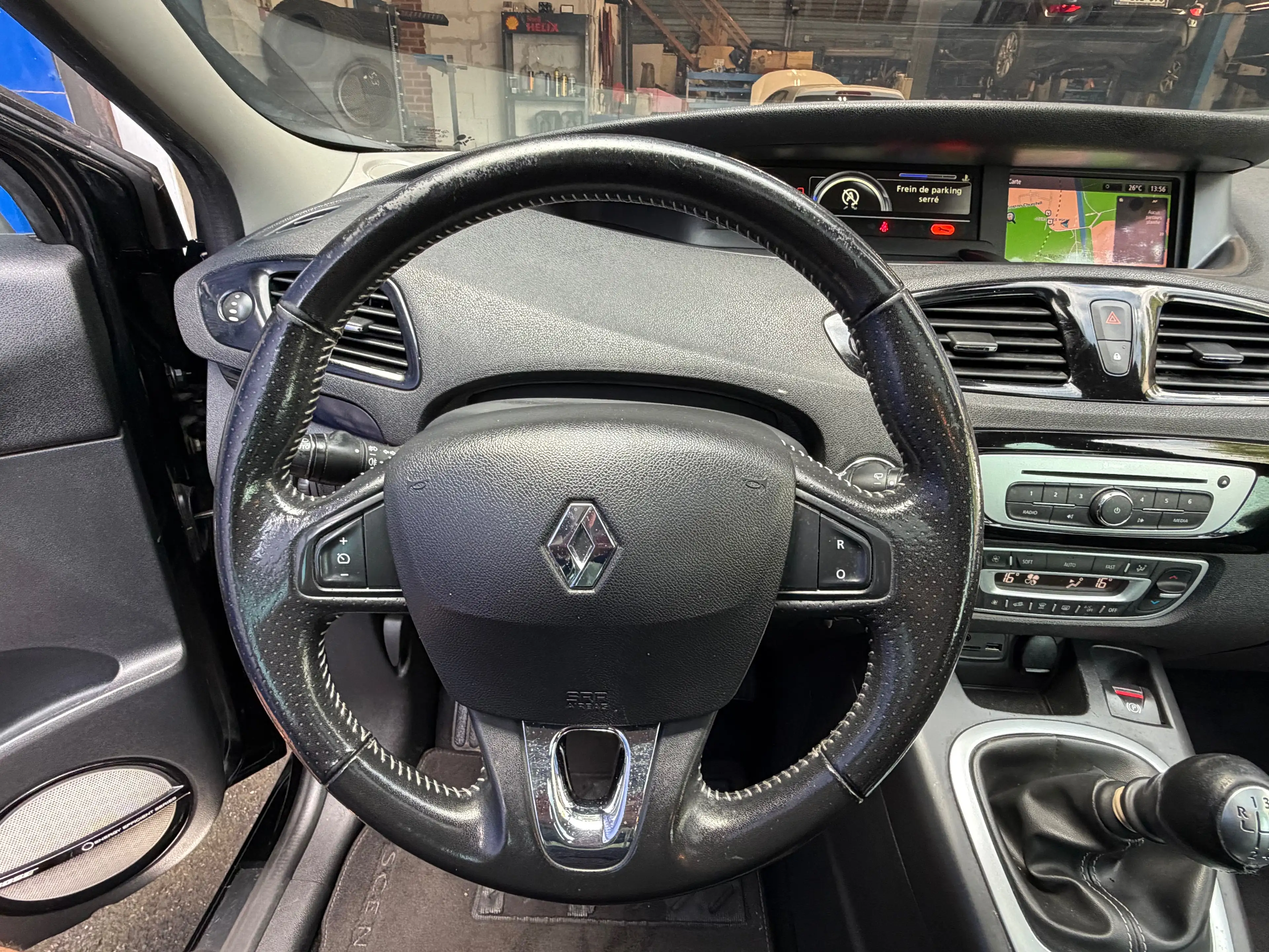 Renault Scenic Scenic 1.2 TCe Energy Bose Edition — photo 8
