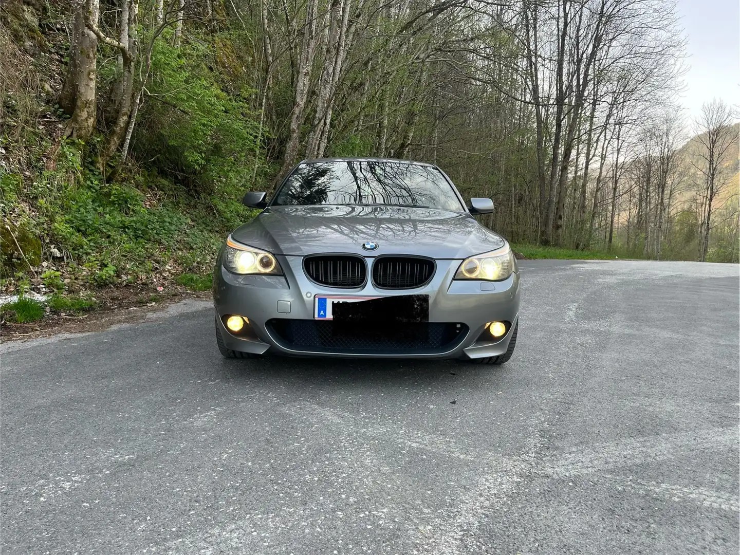 BMW 525 xdrive  *M-Paket* Grau - 2