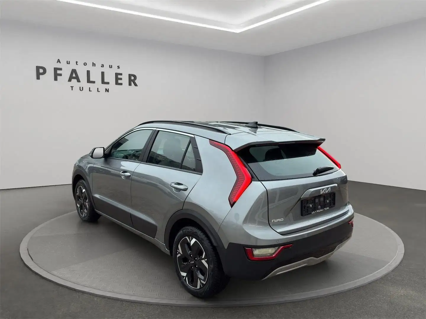 Kia Niro EV Long Range 64kWh Silber Silber - 2