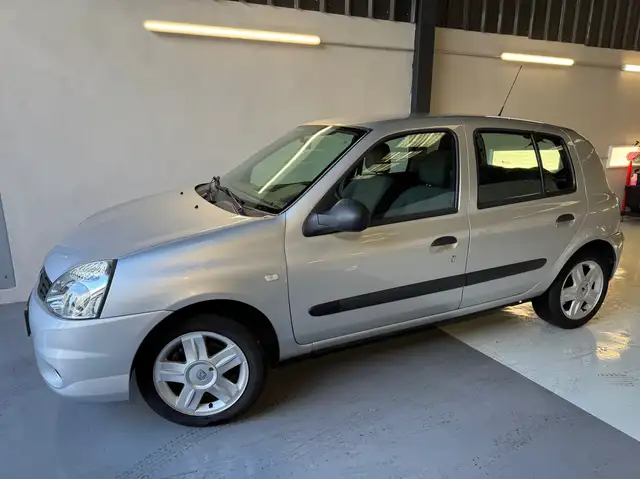 Renault Clio 1.2 16v 75 eco2 Campus Authentique