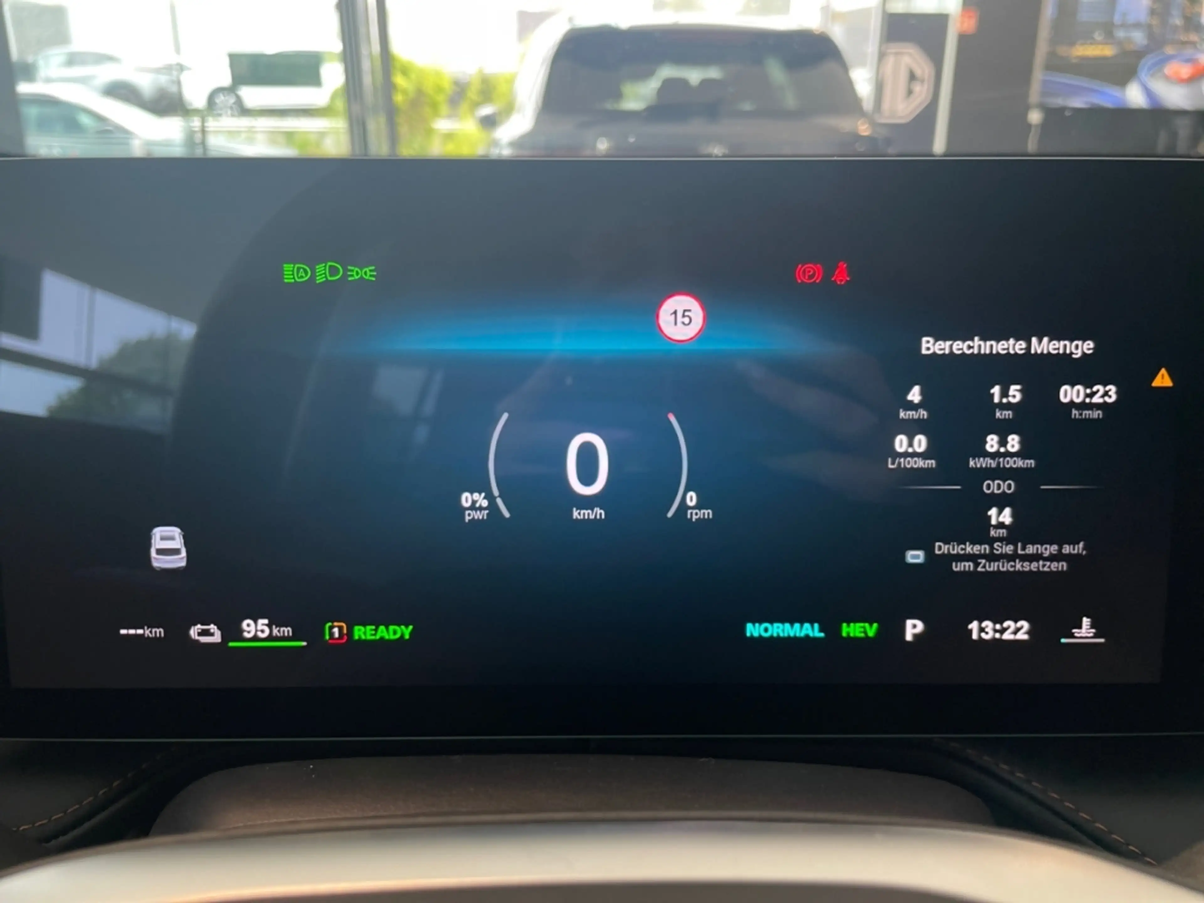 MG HS 1.5 PHEV 200 kW Luxury — photo 13