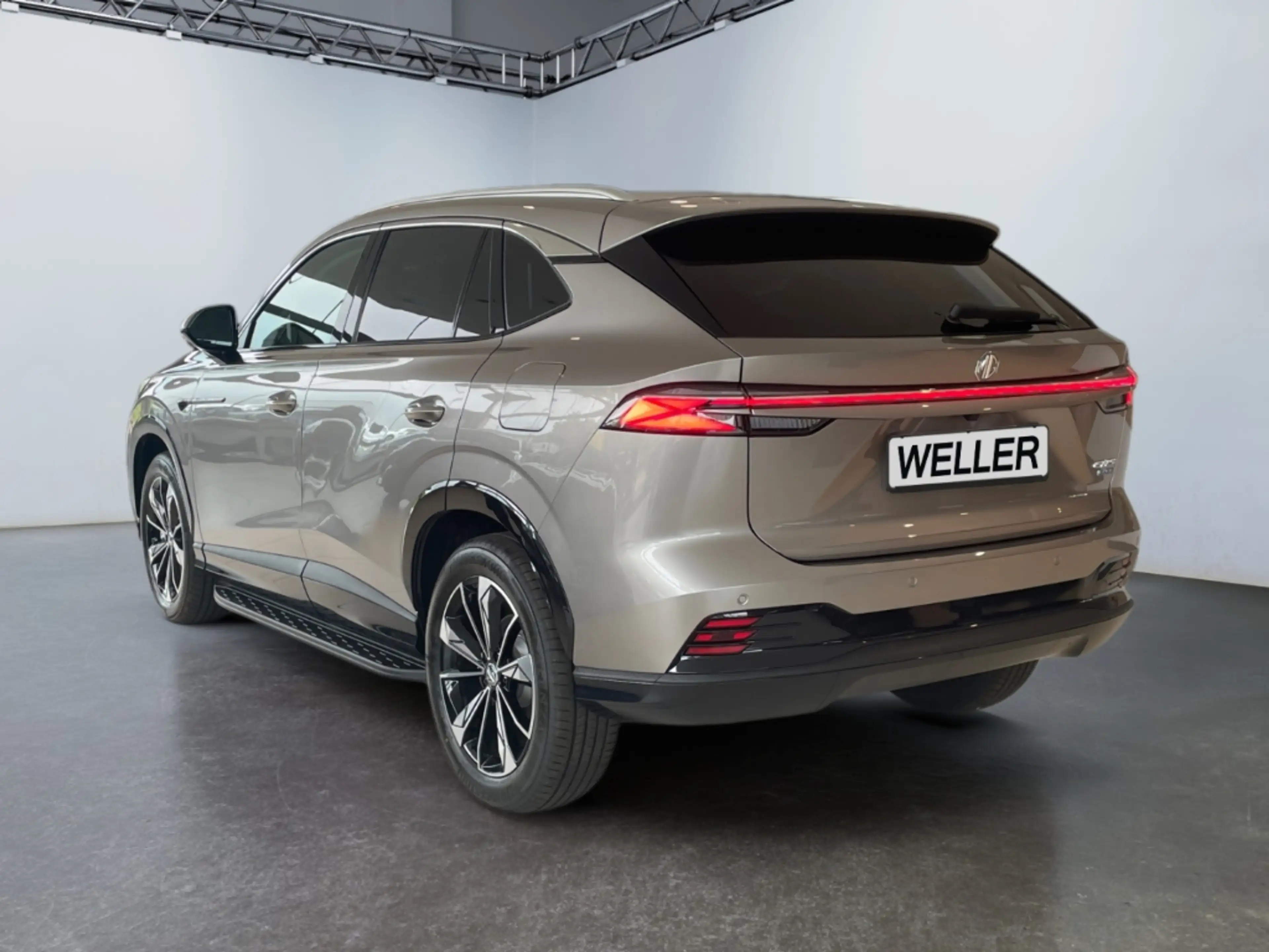 MG HS 1.5 PHEV 200 kW Luxury — photo 7