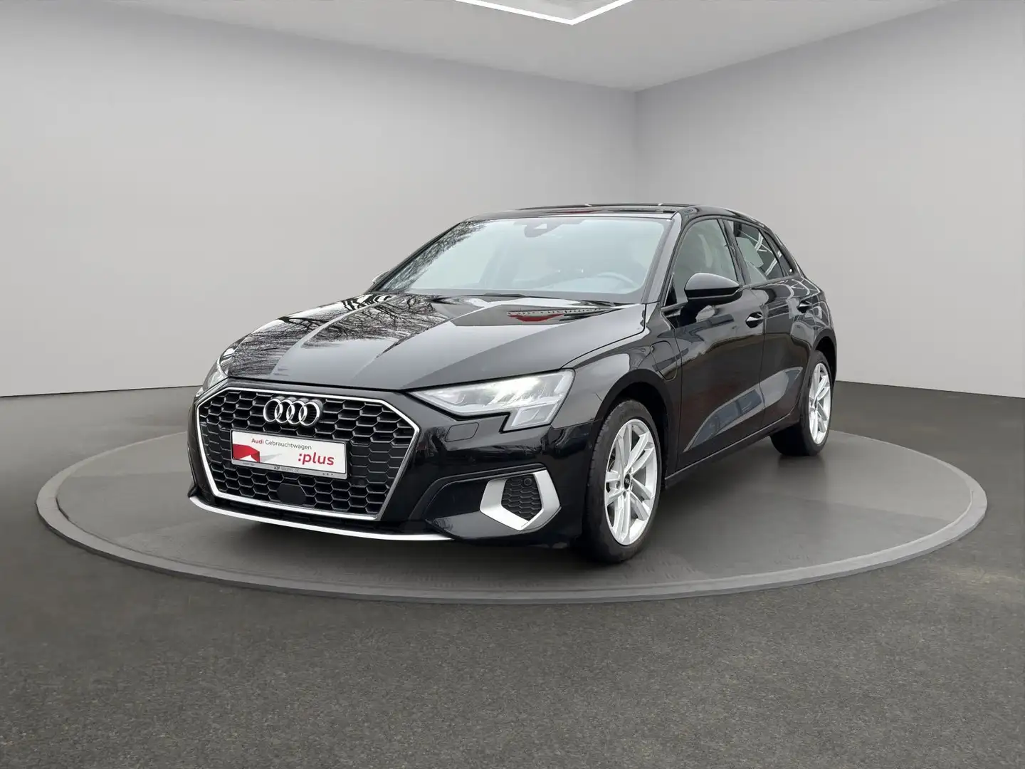 Audi A3 40 TFSI e S-tronic advanced NAVI+LE Schwarz - 2