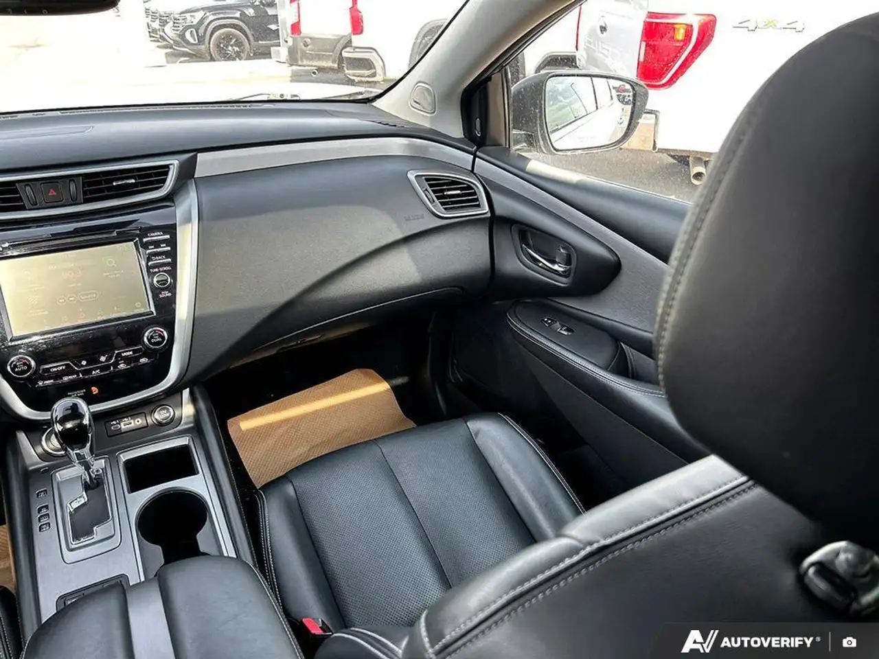 Nissan Murano снимка Nissan Murano