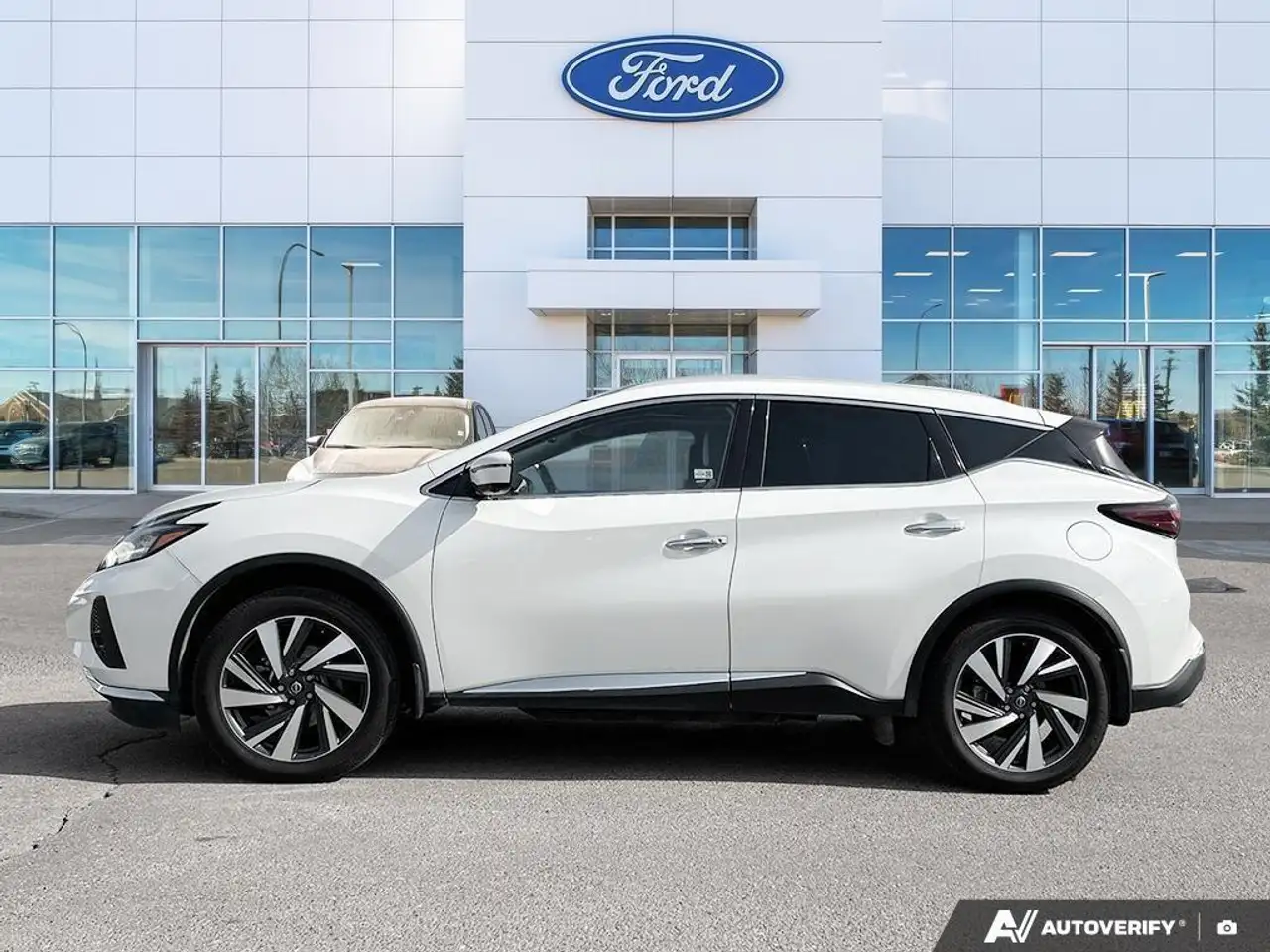 Nissan Murano снимка Nissan Murano