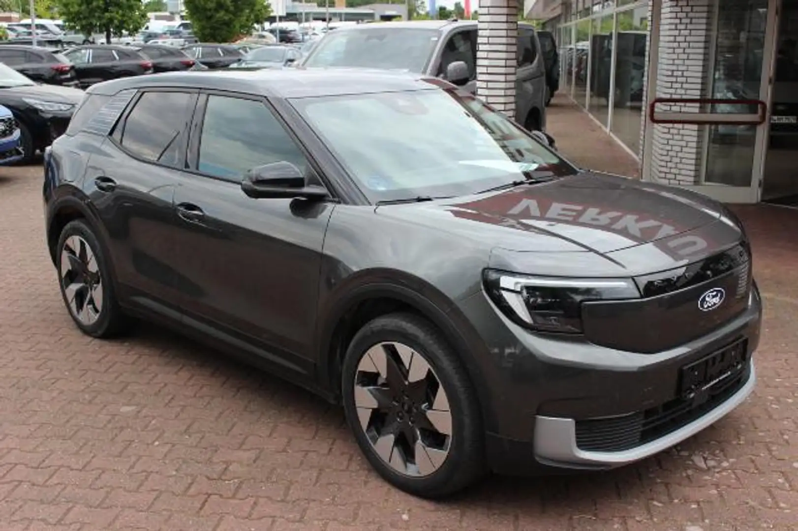 Ford Explorer Premium RWD 77KWH Assistenzpaket / FGS 5 Jahre Grau - 2