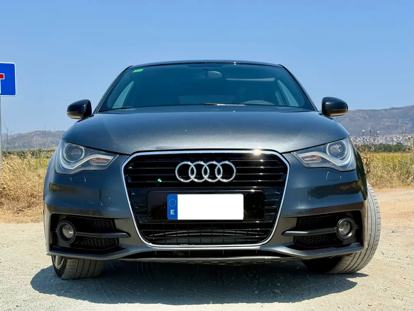 Audi A1 A1 1.4 TFSI Ambition S-Tronic 185 Ambition Gris - 2