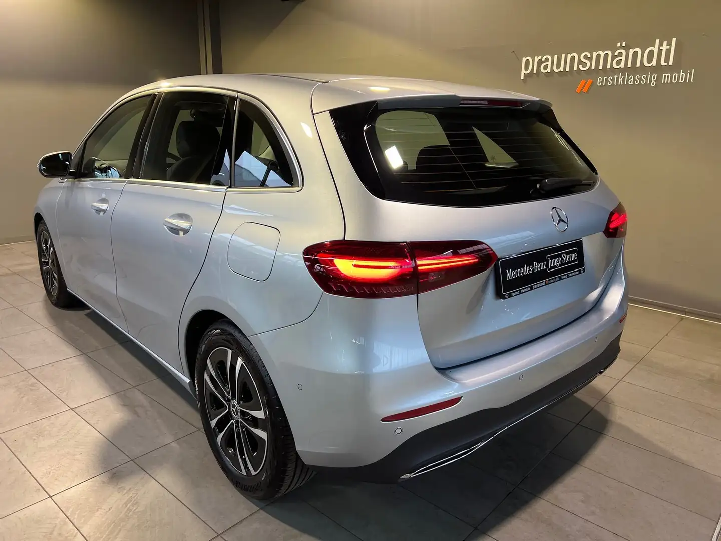 Mercedes-Benz B 200 d Progressive AHK/MBUX/eleHe/LED/DAB/Kamer Silber - 2