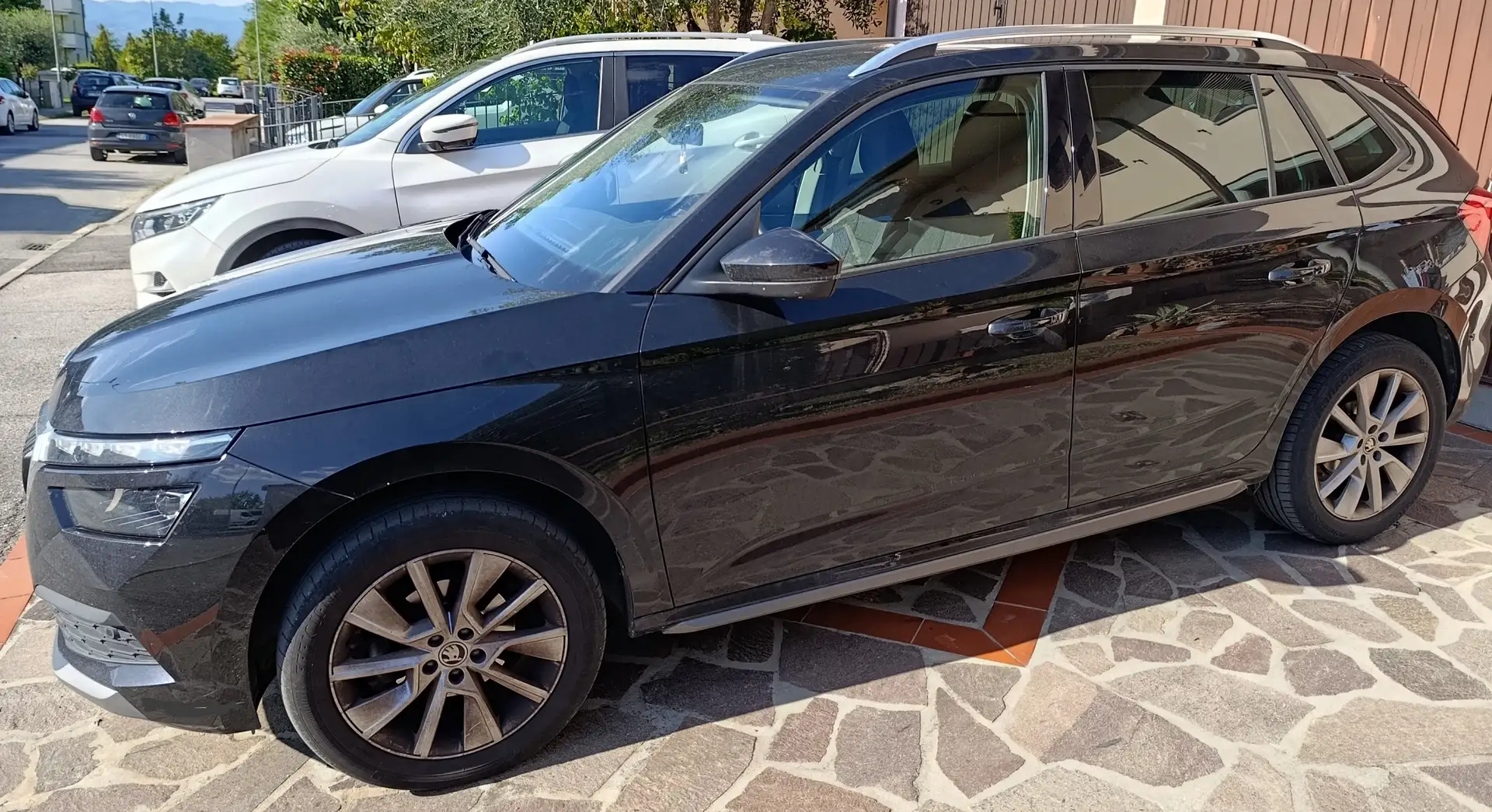 Skoda Kamiq Style 110cv dsg Zwart - 1