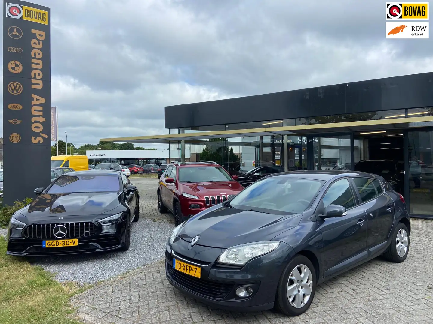 Renault Megane 1.5 dCi Expression, Navi, Airco, Cruise control me Grijs - 1