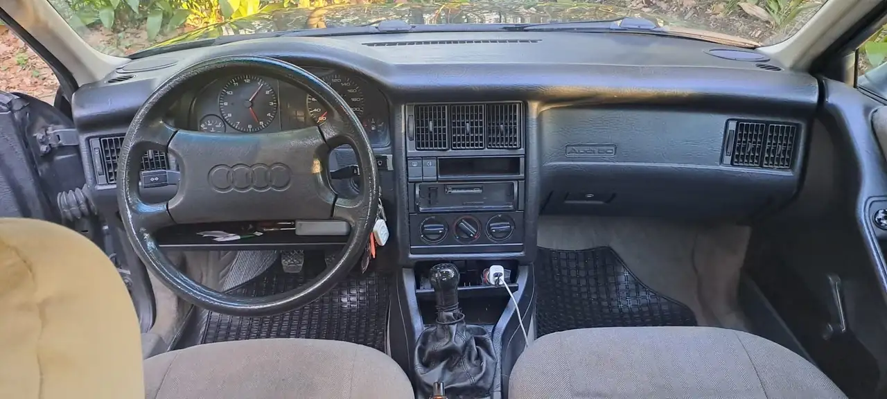 Audi 80 1.8 E, foto 4