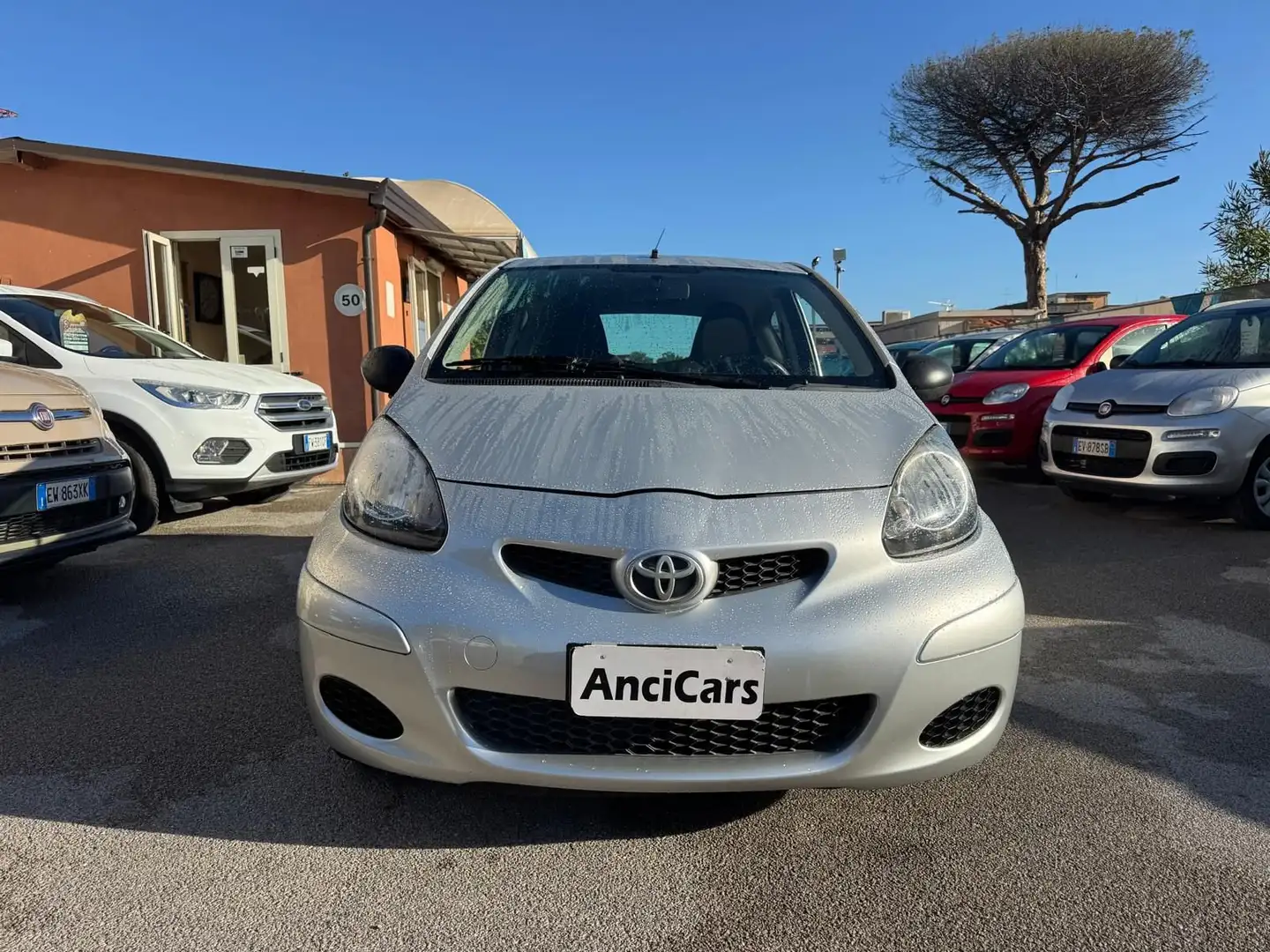 Toyota Aygo Aygo 1.0 12V VVT-i 3 porte Now Silber - 1