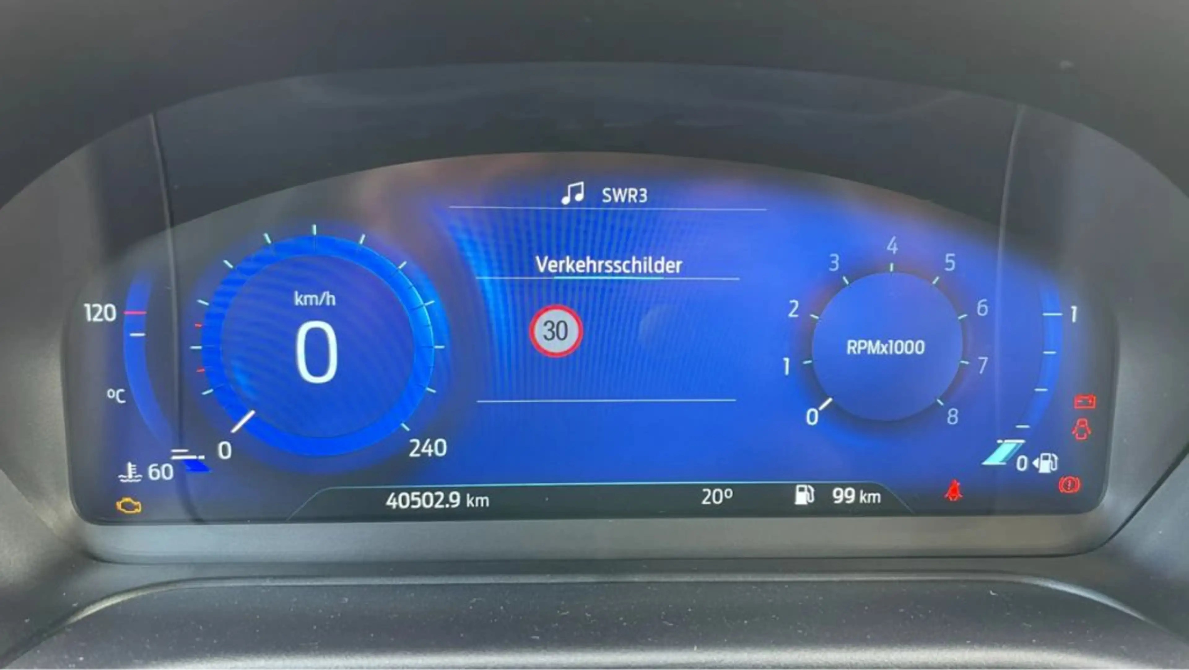 Ford Puma 1.0 EcoBoost Hybrid TITANIUM X — photo 13