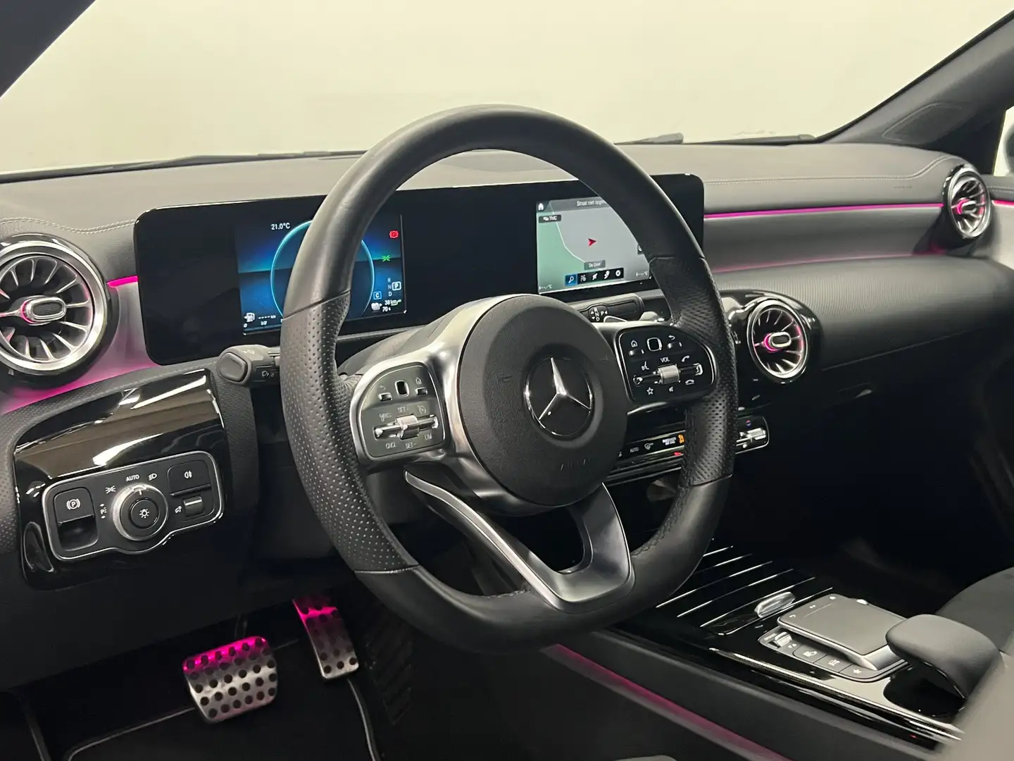 Mercedes-Benz CLA 250 Shooting Brake e AMG | NAVIGATIE | CARPLAY | PARKE Grau - 2