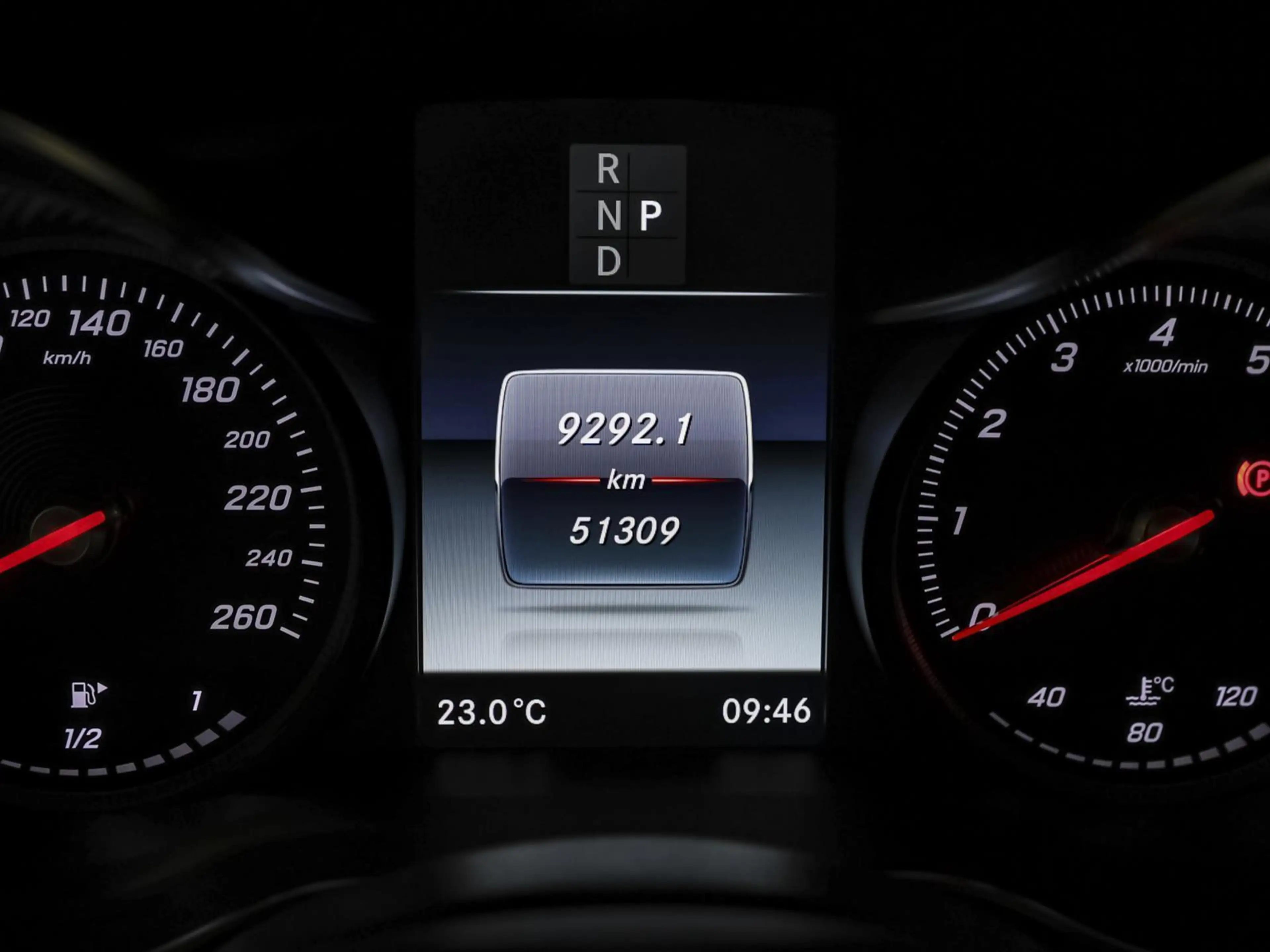 Mercedes-Benz C 250 T Avantgarde 9G — photo 15