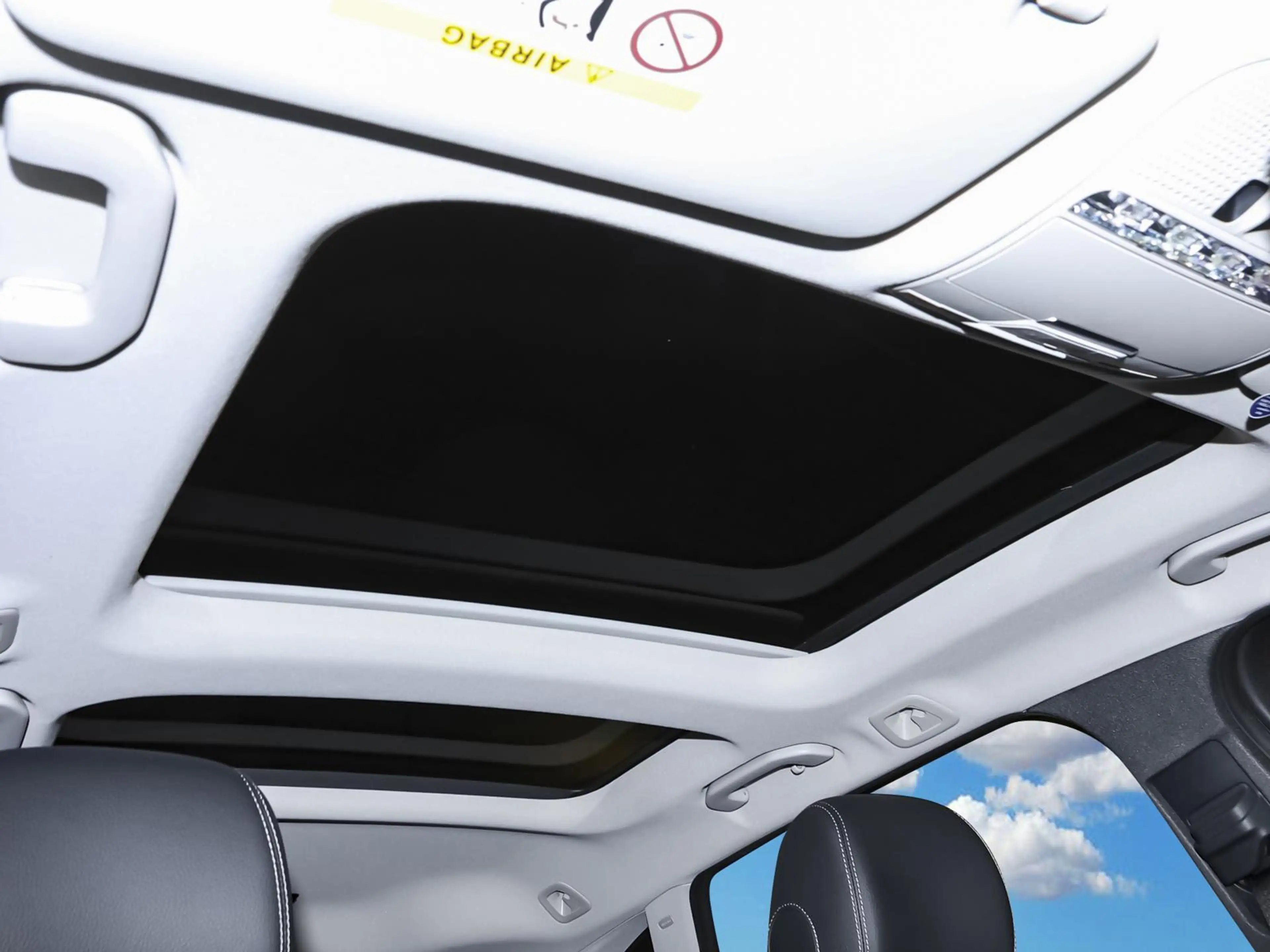 Mercedes-Benz C 250 T Avantgarde 9G — photo 6