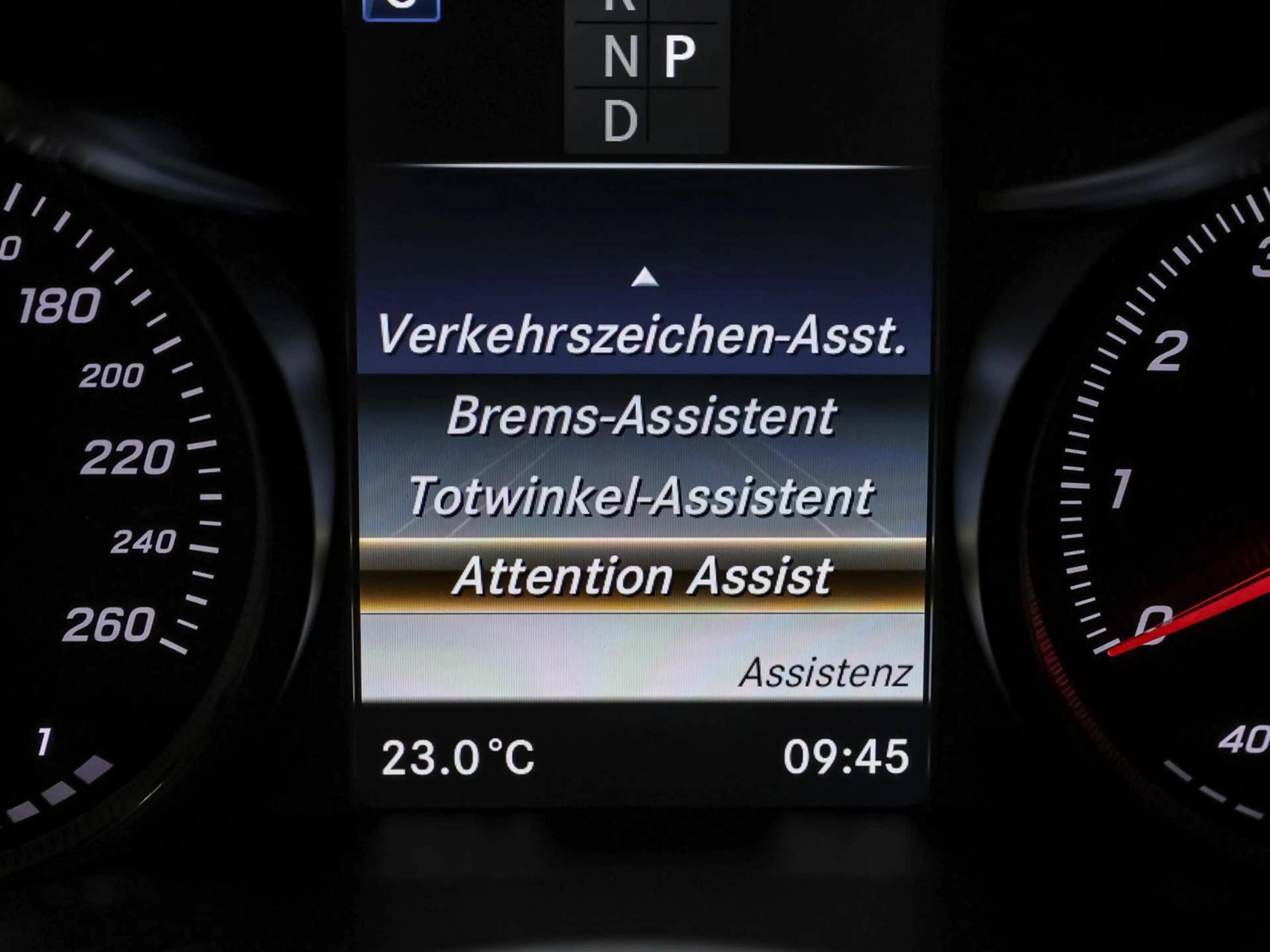 Mercedes-Benz C 250 T Avantgarde 9G — photo 14