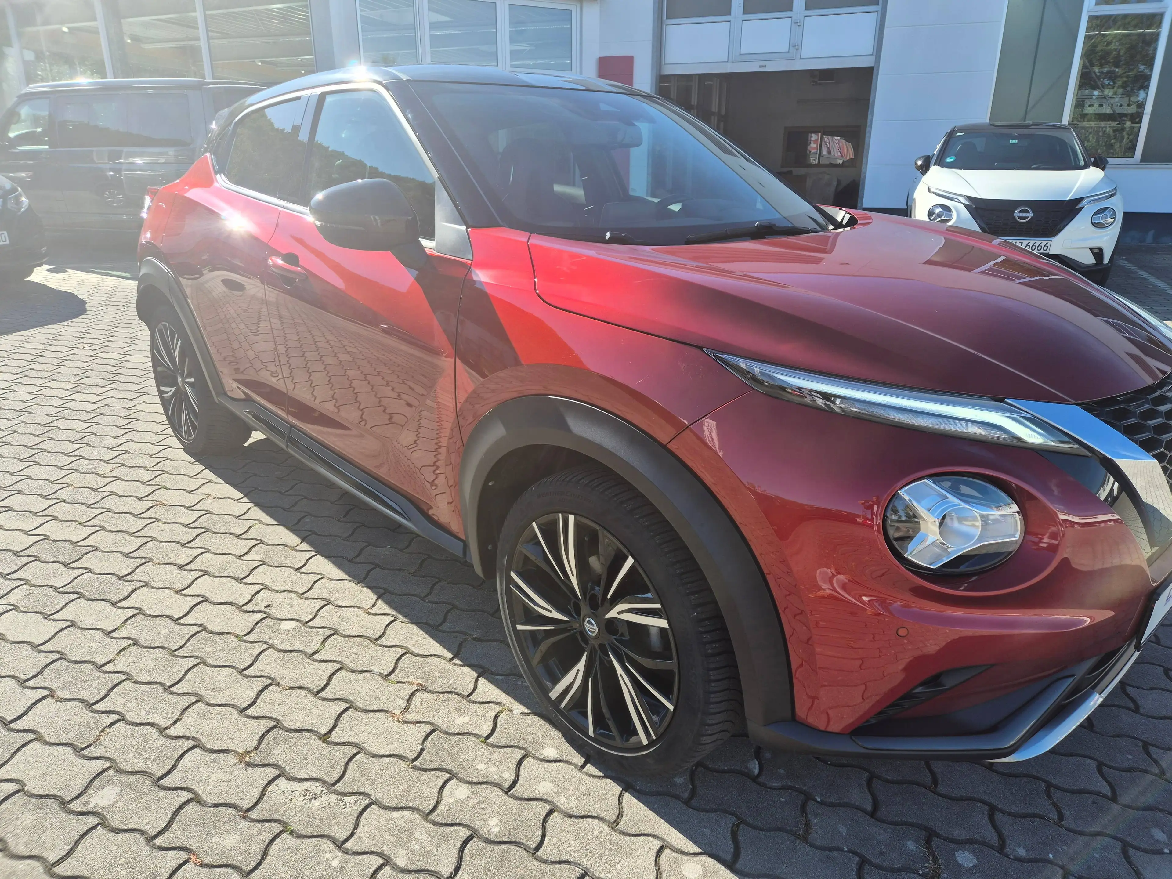 Nissan Juke 1.0 DIG-T N-Design 117PS AT — photo 3