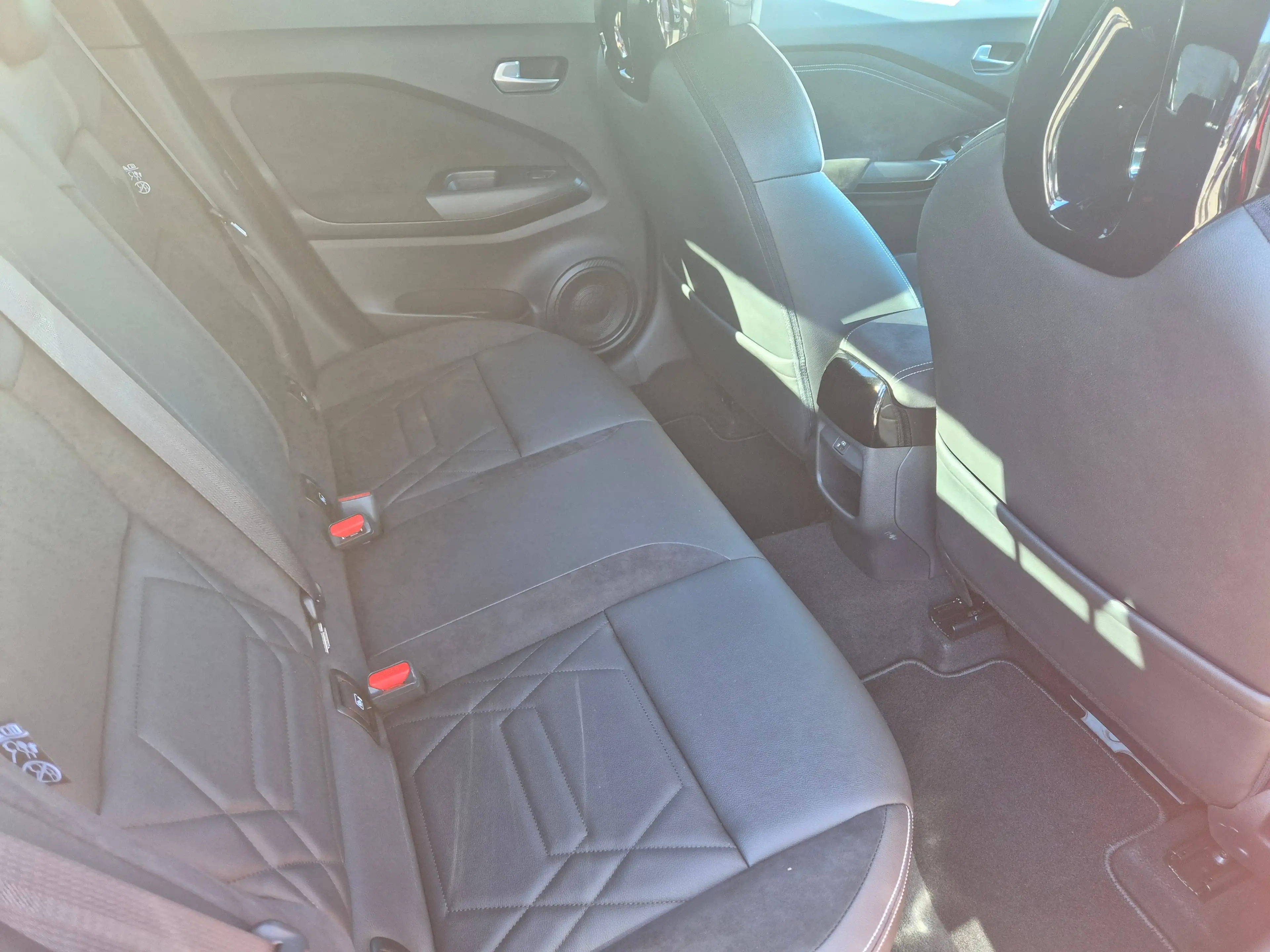 Nissan Juke 1.0 DIG-T N-Design 117PS AT — photo 5