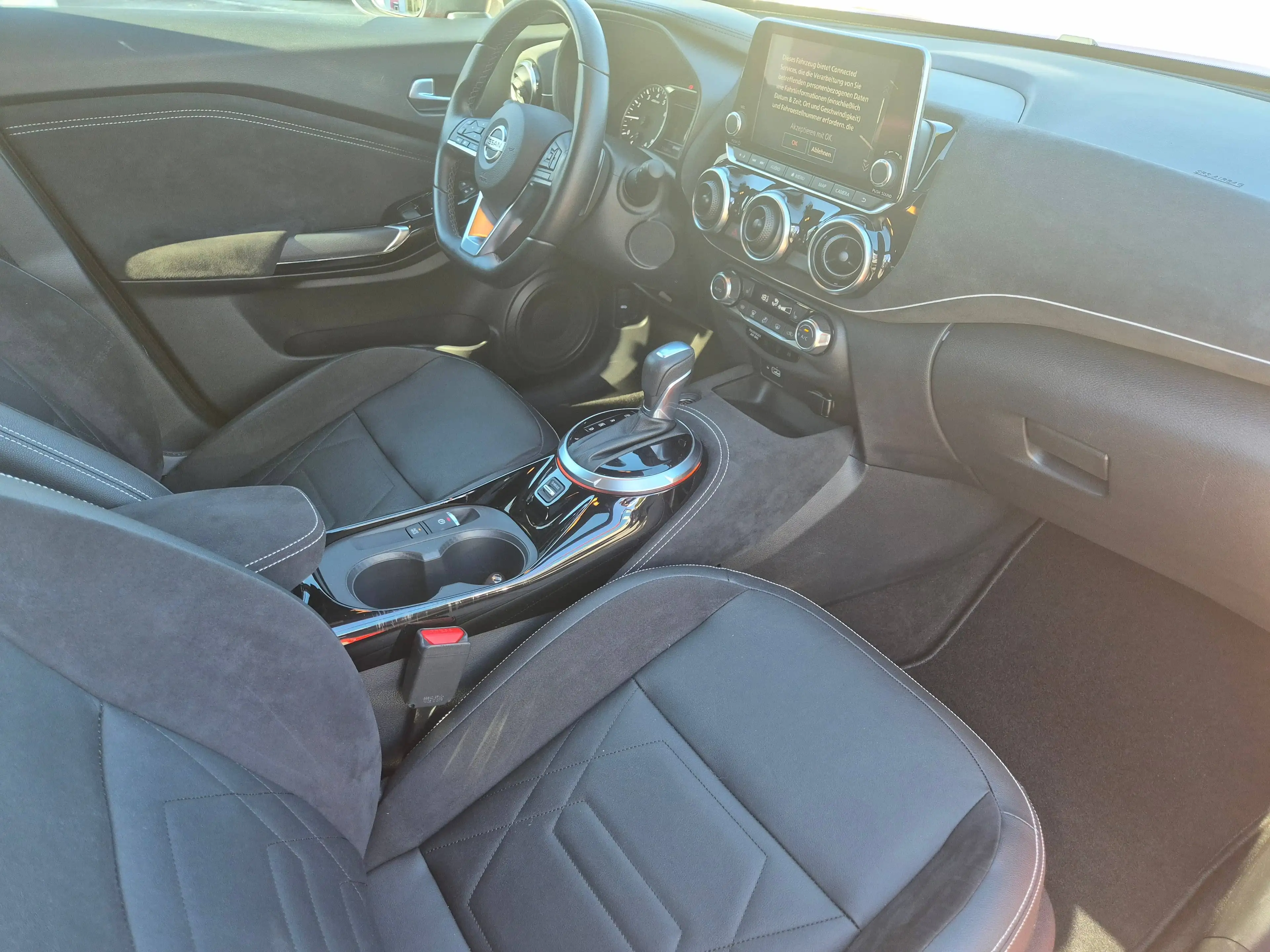 Nissan Juke 1.0 DIG-T N-Design 117PS AT — photo 4
